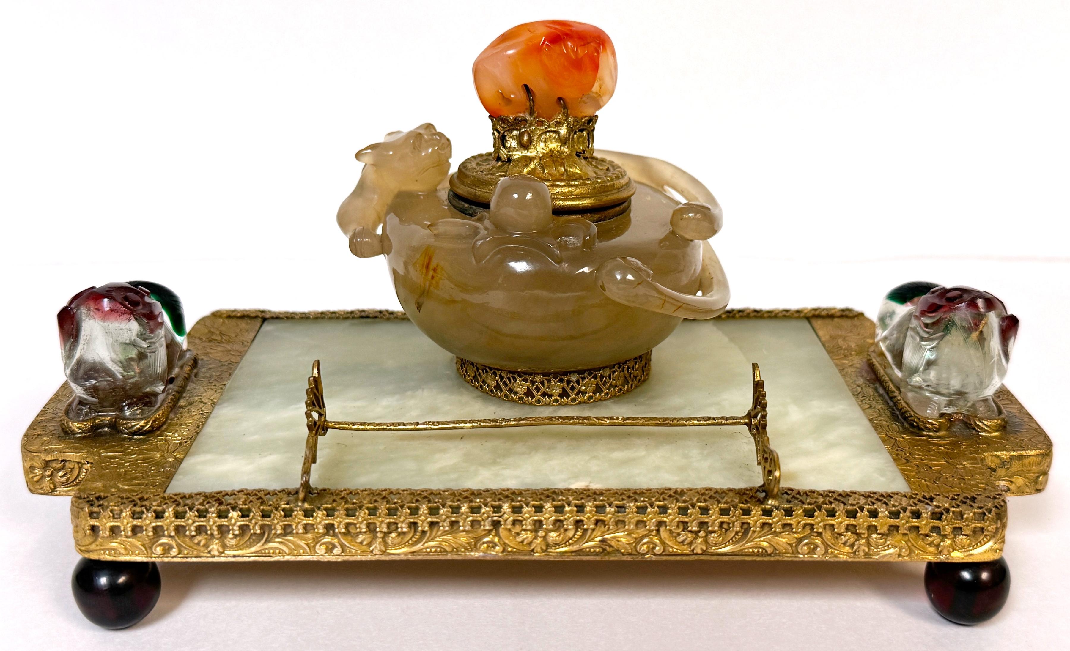 Americano Calamaio in quarzo Art Carved in pietra dura scolpita di Edward Farmer in vendita
