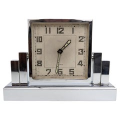 Orologio da scrivania Art Deco Chrome 8 Day Skyscraper di Asprey, Inghilterra, 1930 ca.