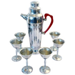 Art Deco Chrome and Bakelite Cocktail Set with Shaker and Cups