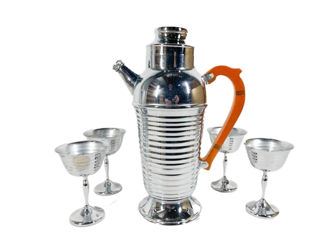Art Deco Chrome and Bakelite Cocktail Shaker Set with Ribbed Design For Sale 2