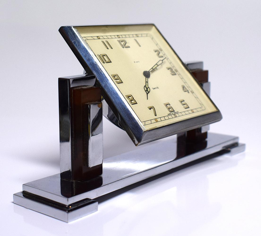 Art Deco Chrome and Bakelite Eight Day Clock In Good Condition In Devon, England