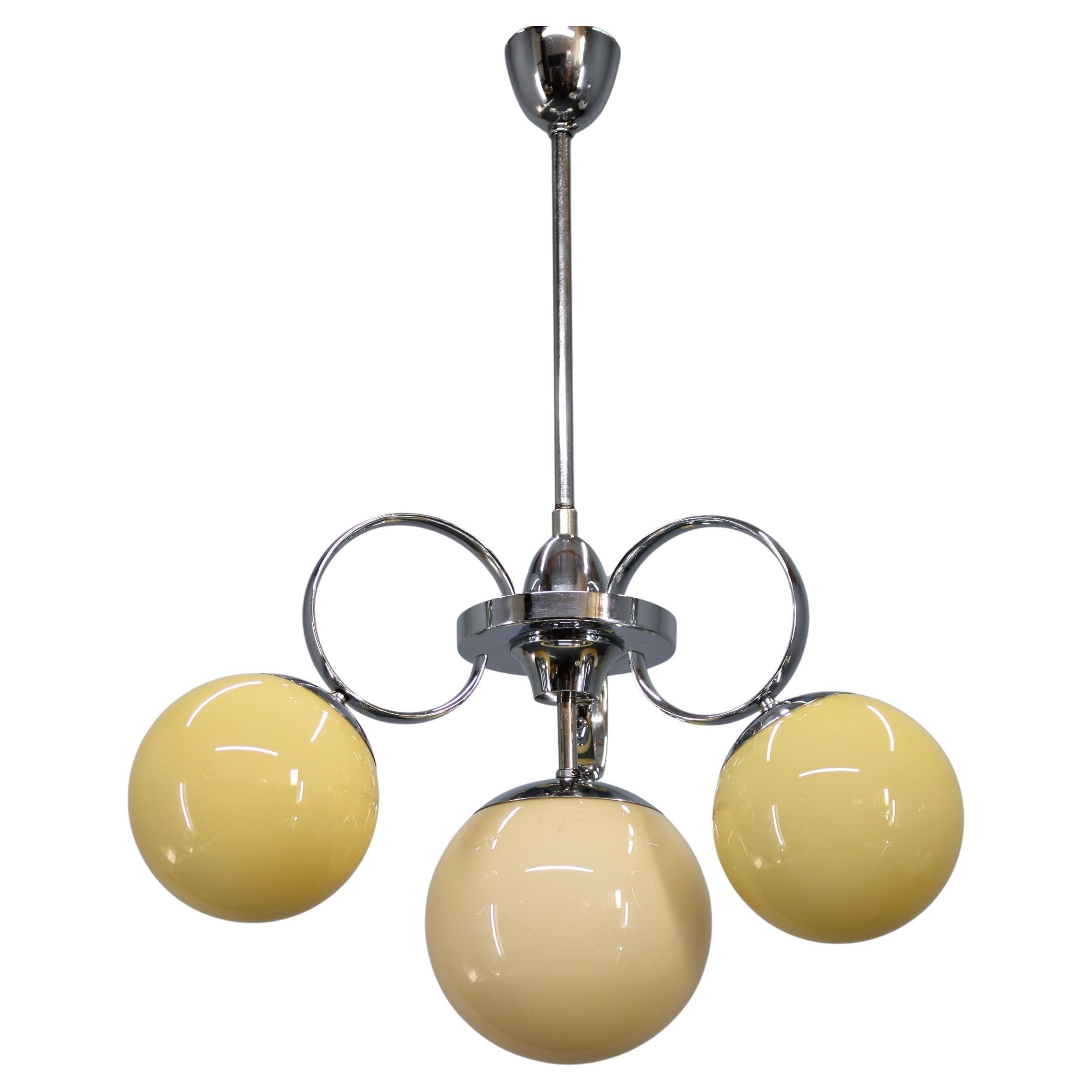 Lampadario Art Deco in cromo e vetro champagne, Cecoslovacchia, anni '30