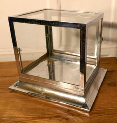 Art Deco Chrom und Glas Kabinett