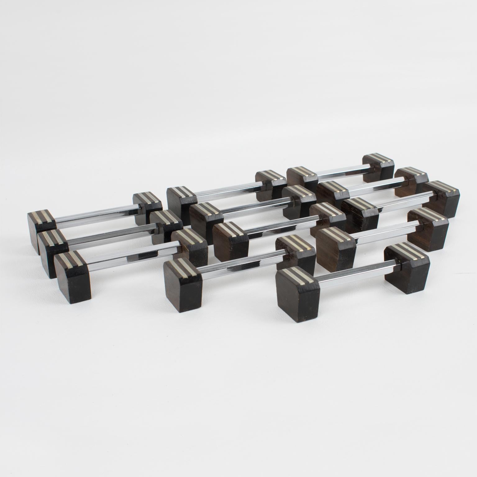 Art Deco Chrom und Makassar Holz Essstäbchen Messerstützen, 12 Pieces in Box (Art déco) im Angebot
