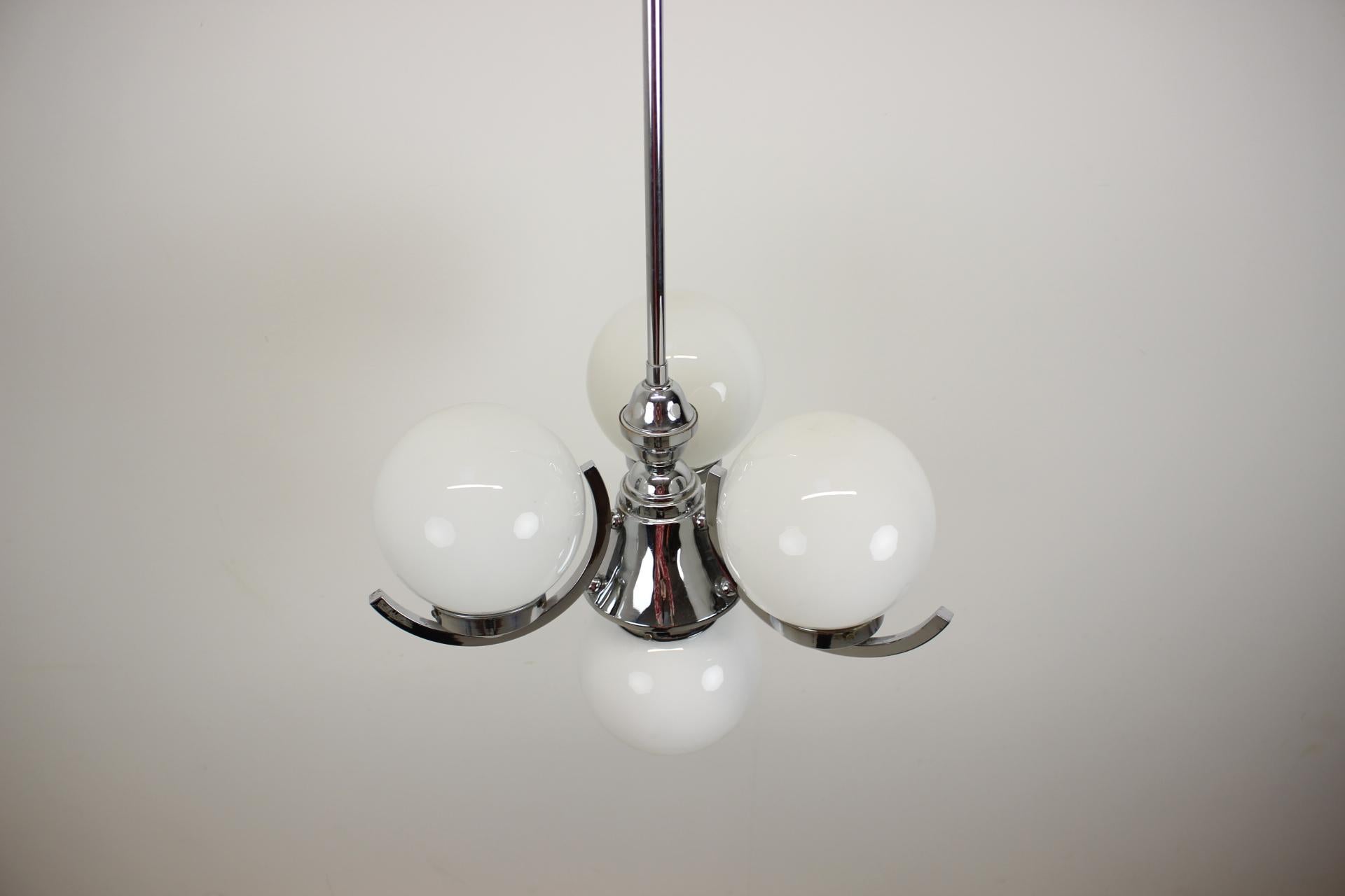 Lampadario Art Deco cromato, anni '30, Cecoslovacchia in vendita 1