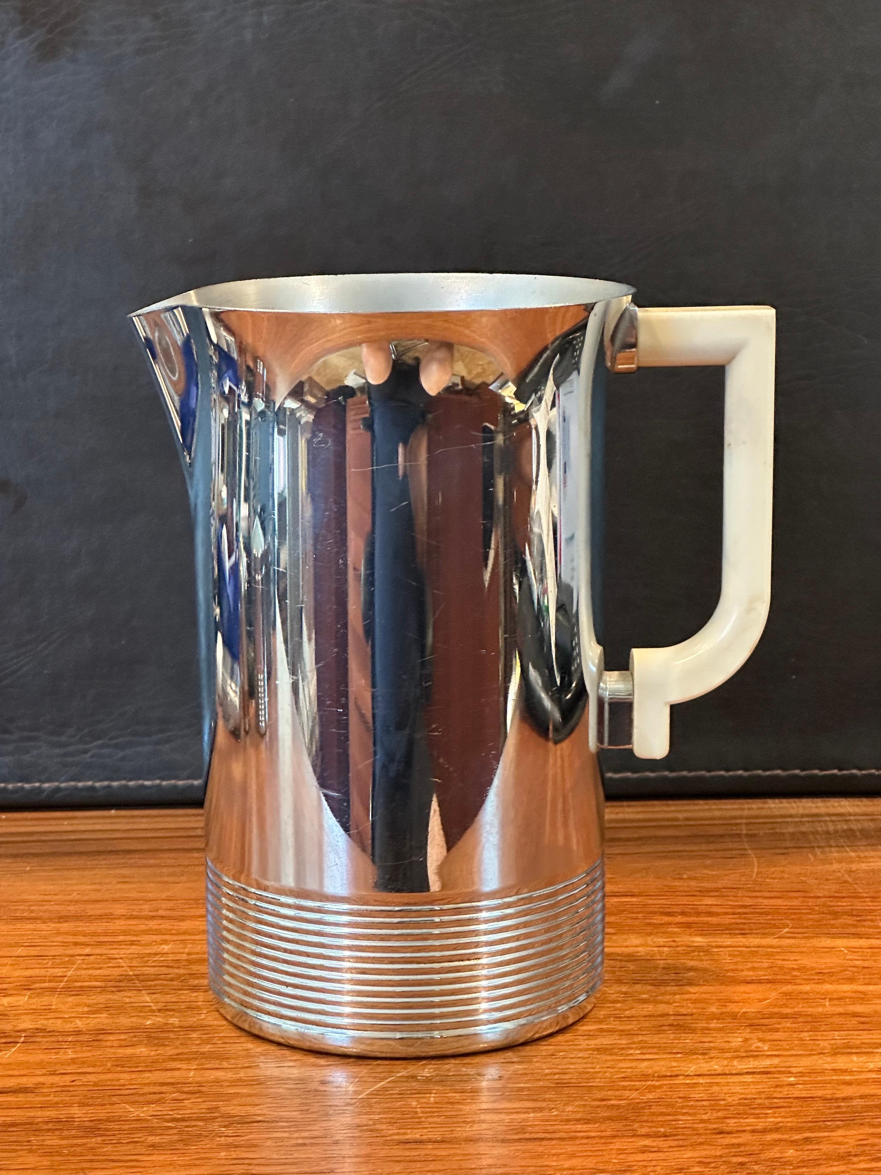 Art Deco Chrome & Bakelite Water Pitcher by Chase Co. For Sale 5