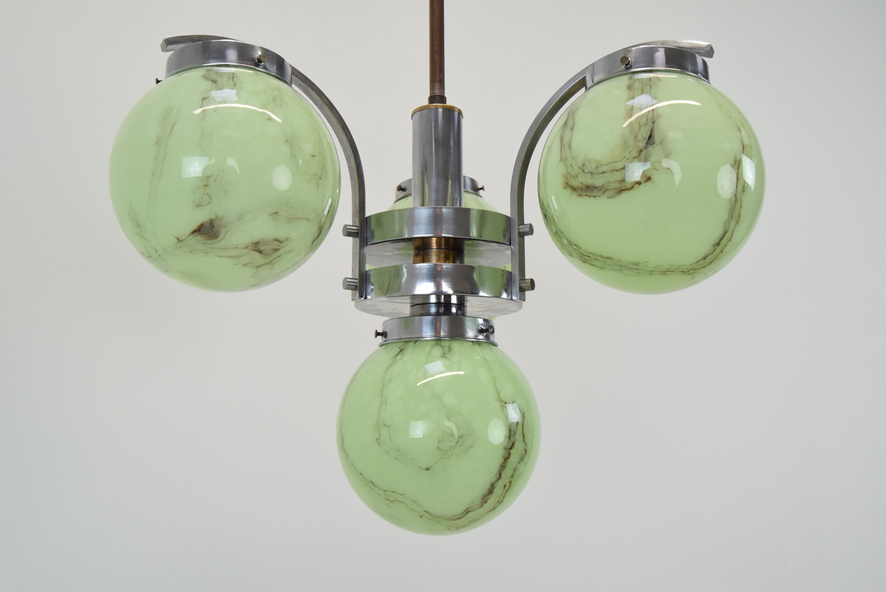 Milieu du XXe siècle Lustre Art Déco chromé, années 1930 en vente