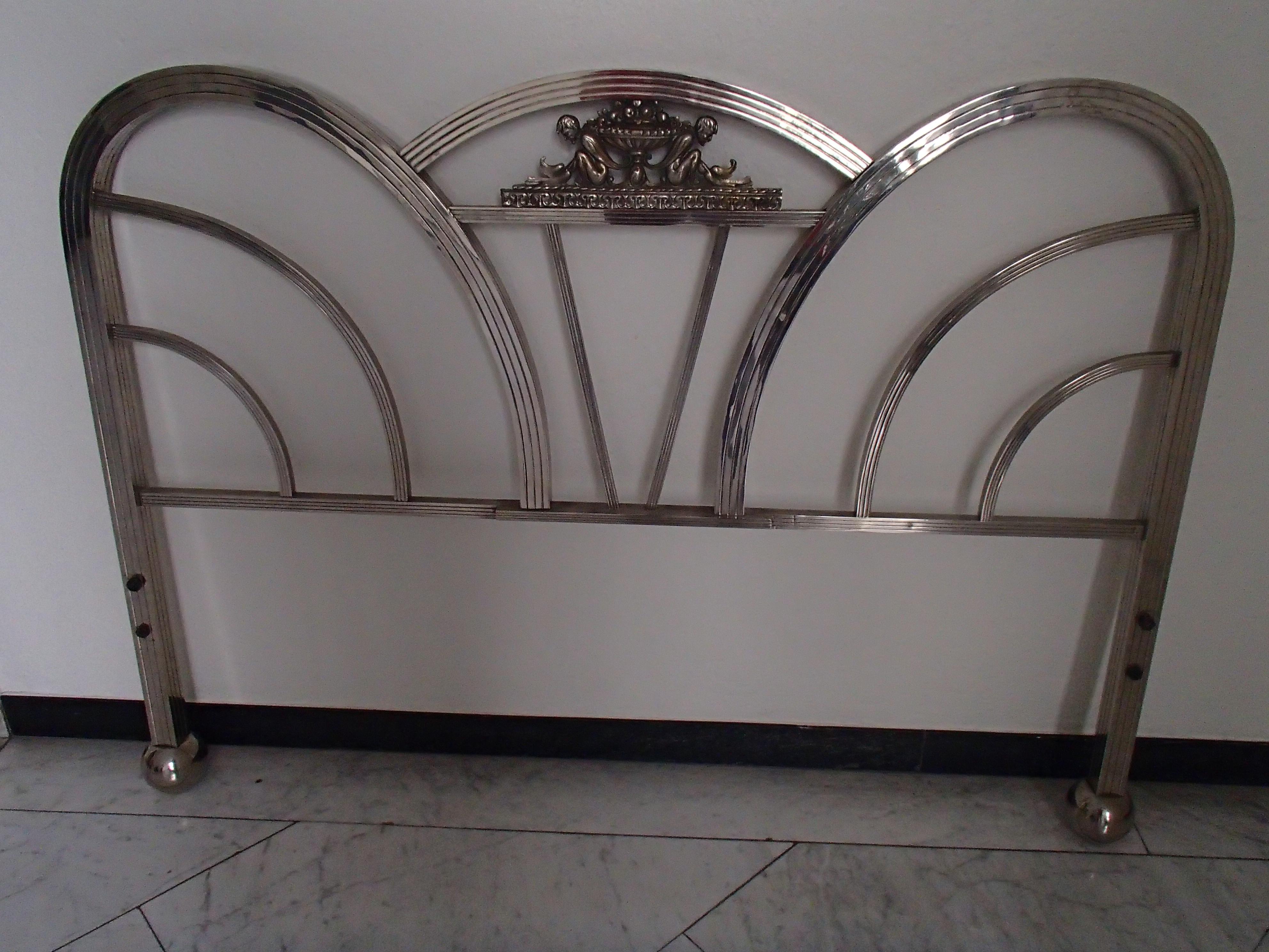 Art Deco chrome French size bed top and base only.
Measures: 135 x 4 cm H: 100 cm head and 70 cm base.