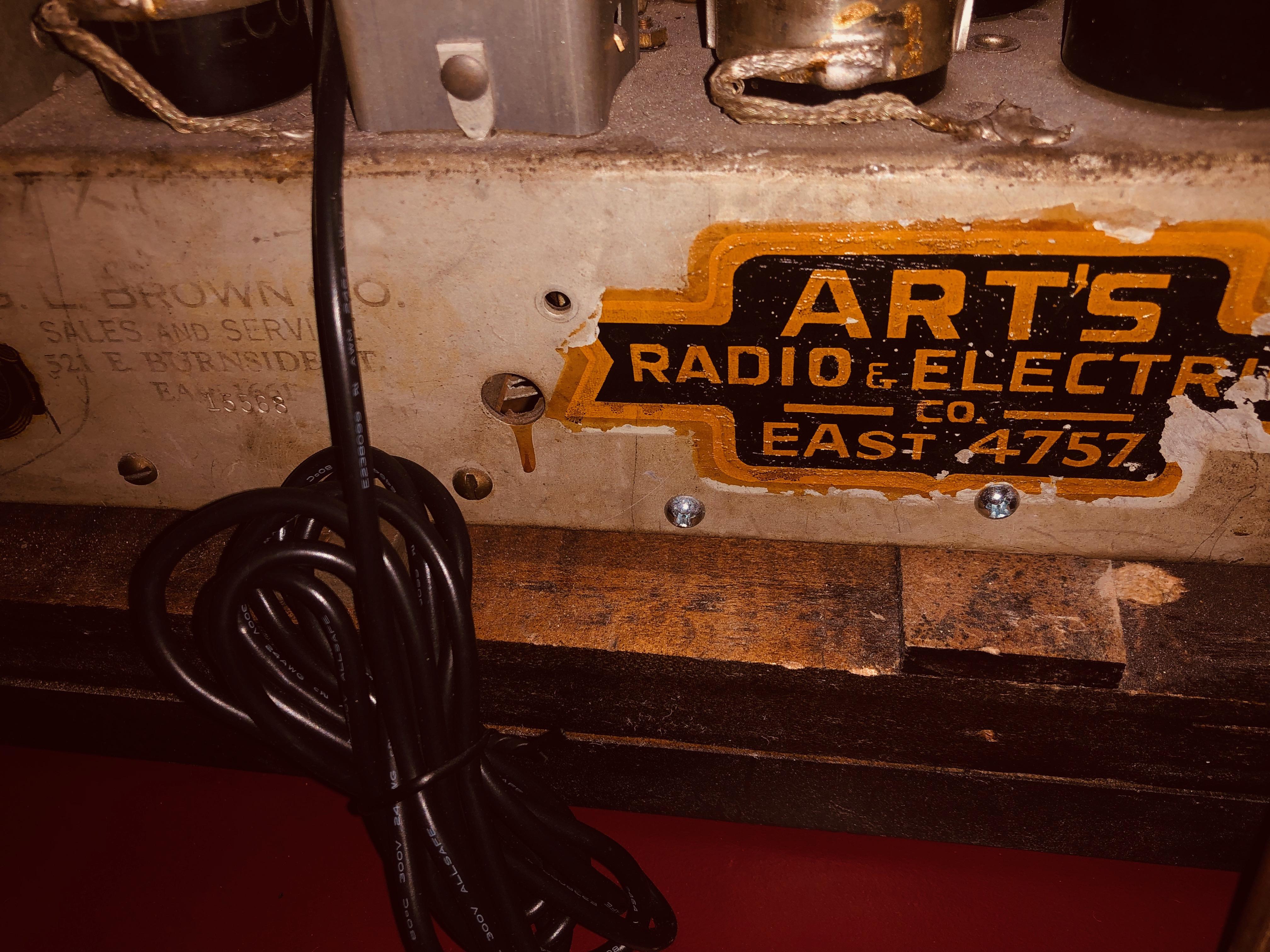 Art Deco Chrome Grill Majestic #161 Restored Tube Radio Bluetooth 1