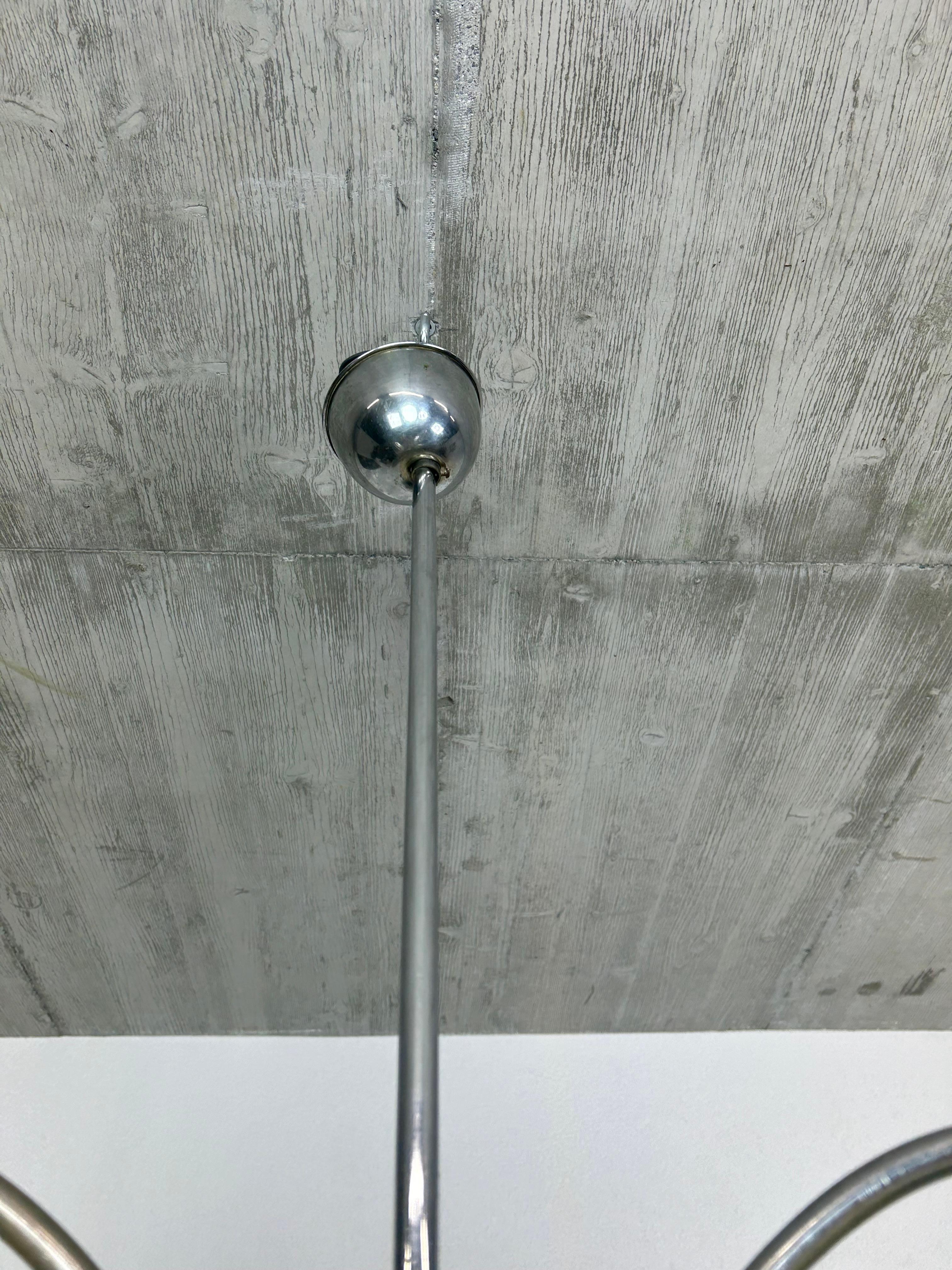 Lampada a sospensione in cromo Art déco In condizioni buone in vendita a Banská Štiavnica, SK