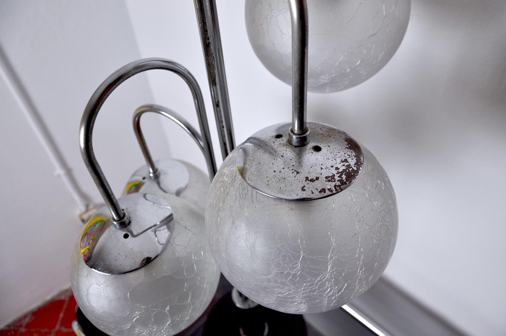 Art-Deco Chrome Lamp with 4 Globes, 1960 In Distressed Condition For Sale In BARCELONA, ES