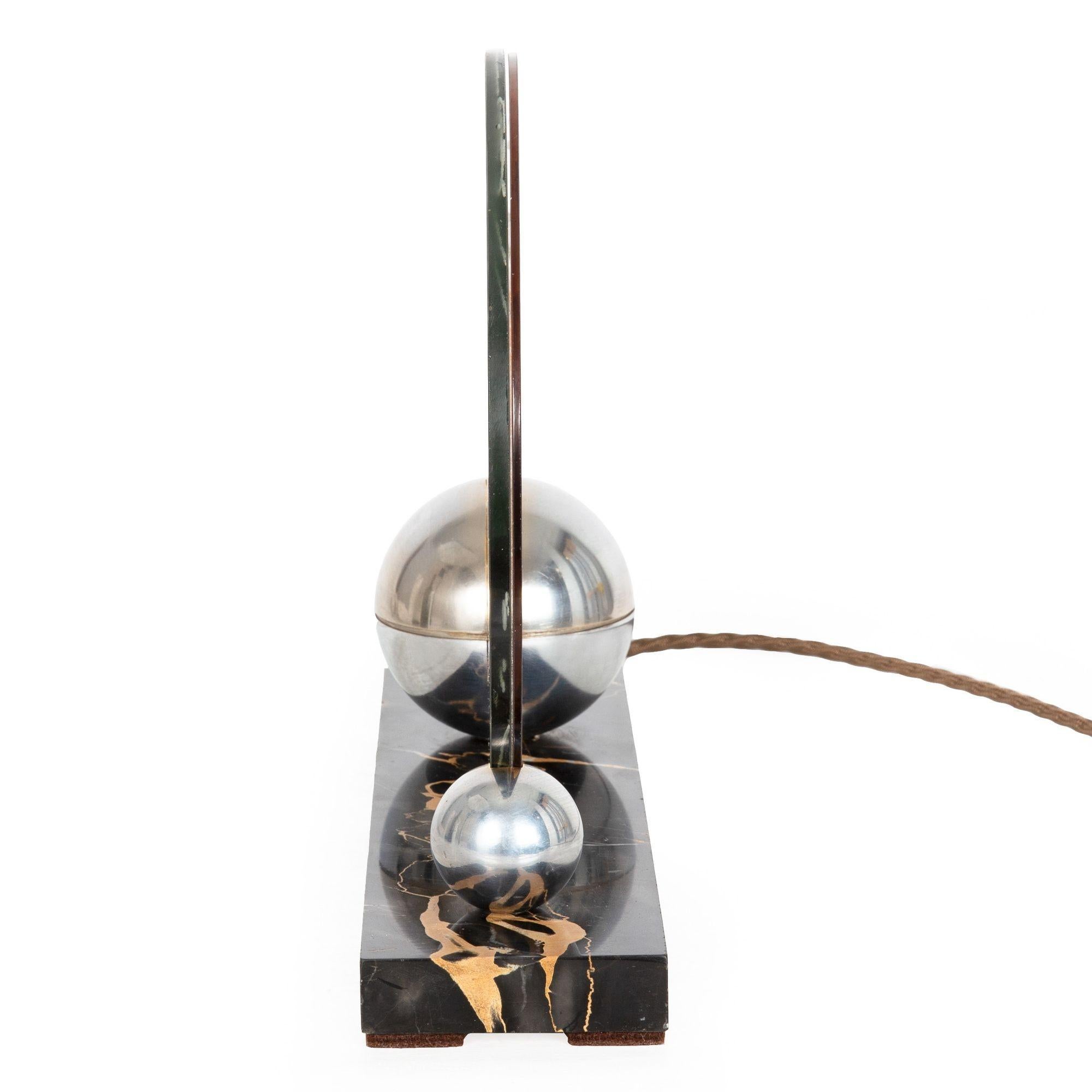 20th Century Art Deco Chrome, Marble, Glass “Fish” Lumiere Table Light Lamp ca. 1930s For Sale
