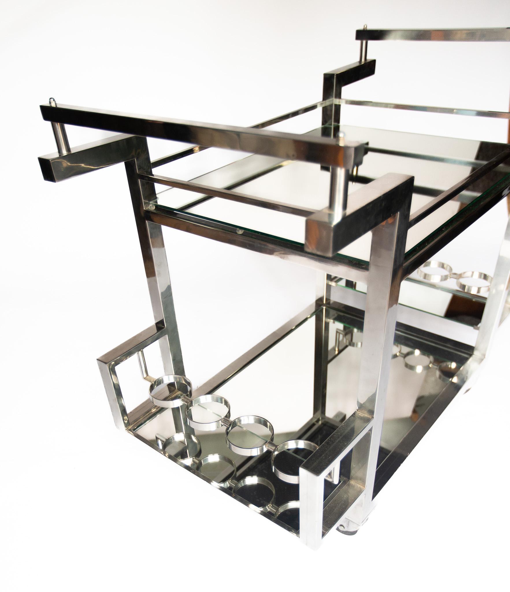Art Deco Chrome & Mirrored Cocktail  Trolley In Good Condition For Sale In Dereham, GB