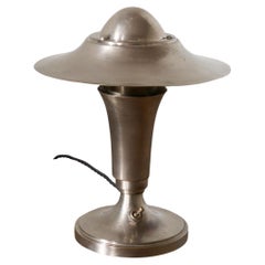 Lámparas de mesa de metal