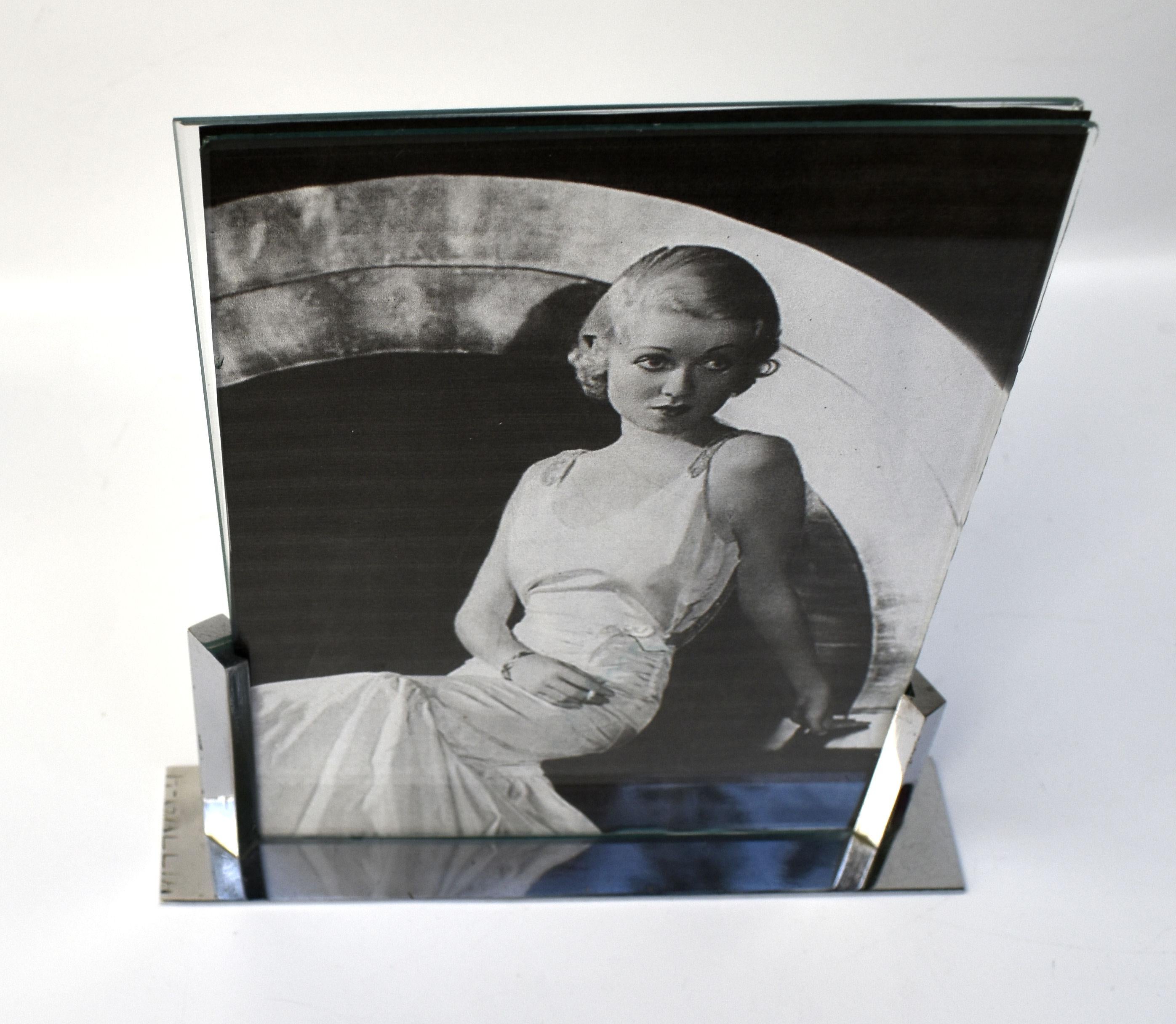 Art Deco Chrome Picture Frame, France, c1930's For Sale 2