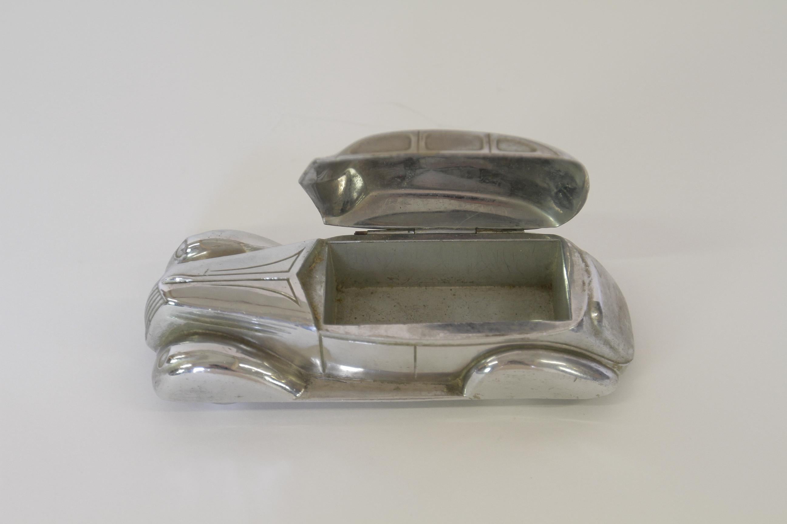 Mid-20th Century Art Deco Chrome Streamlined Car Trinket Box 1930s For Sale