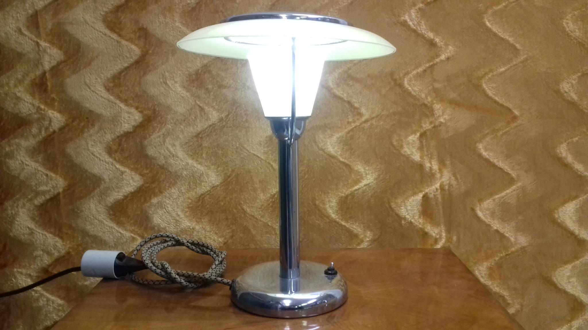 Mid-20th Century Art Deco Chrome Table Lamp, 1935