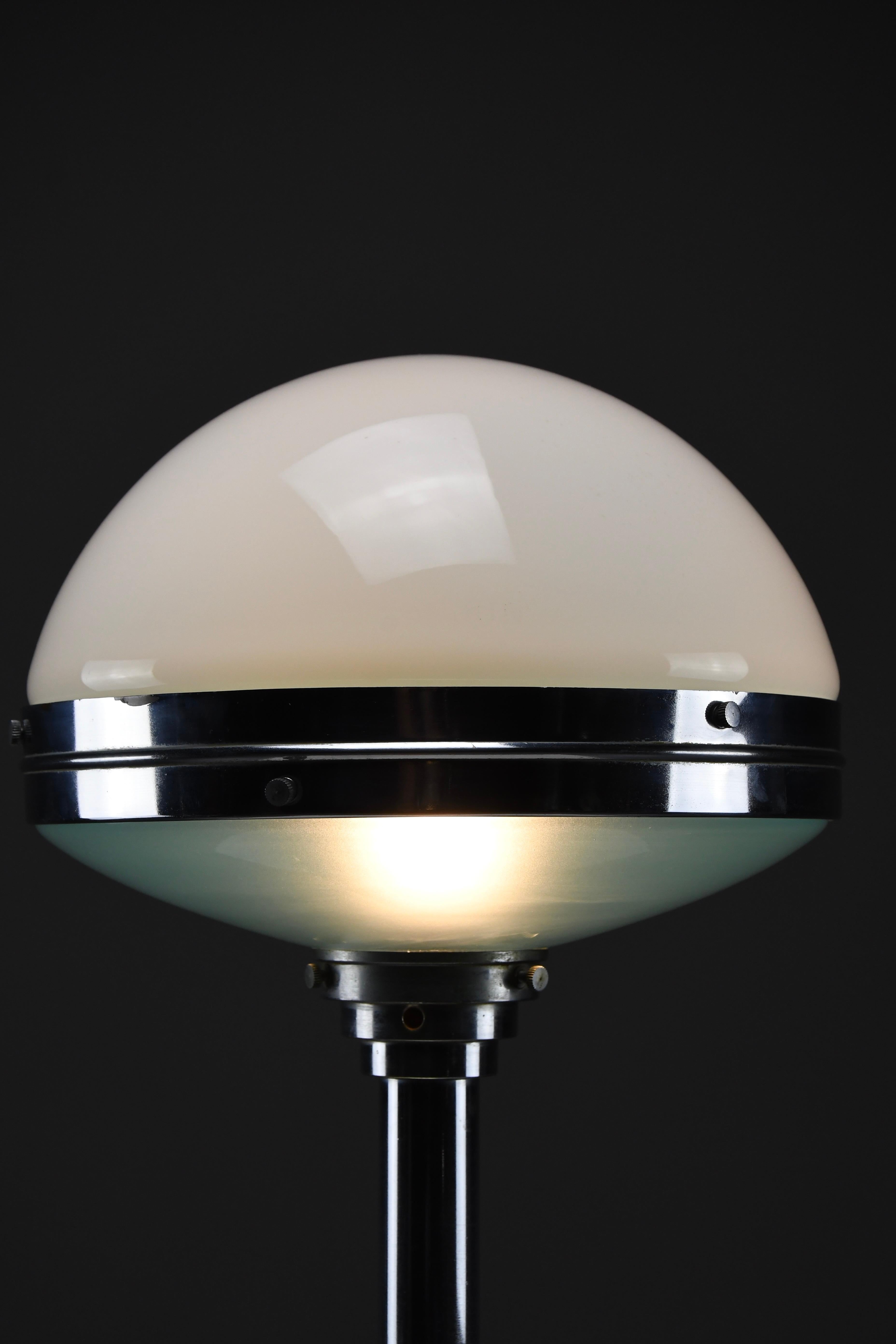 Lámpara de mesa Art Déco cromada de Bosi & Cie - Model Ilrin 135, Francia Años 30 Latón en venta