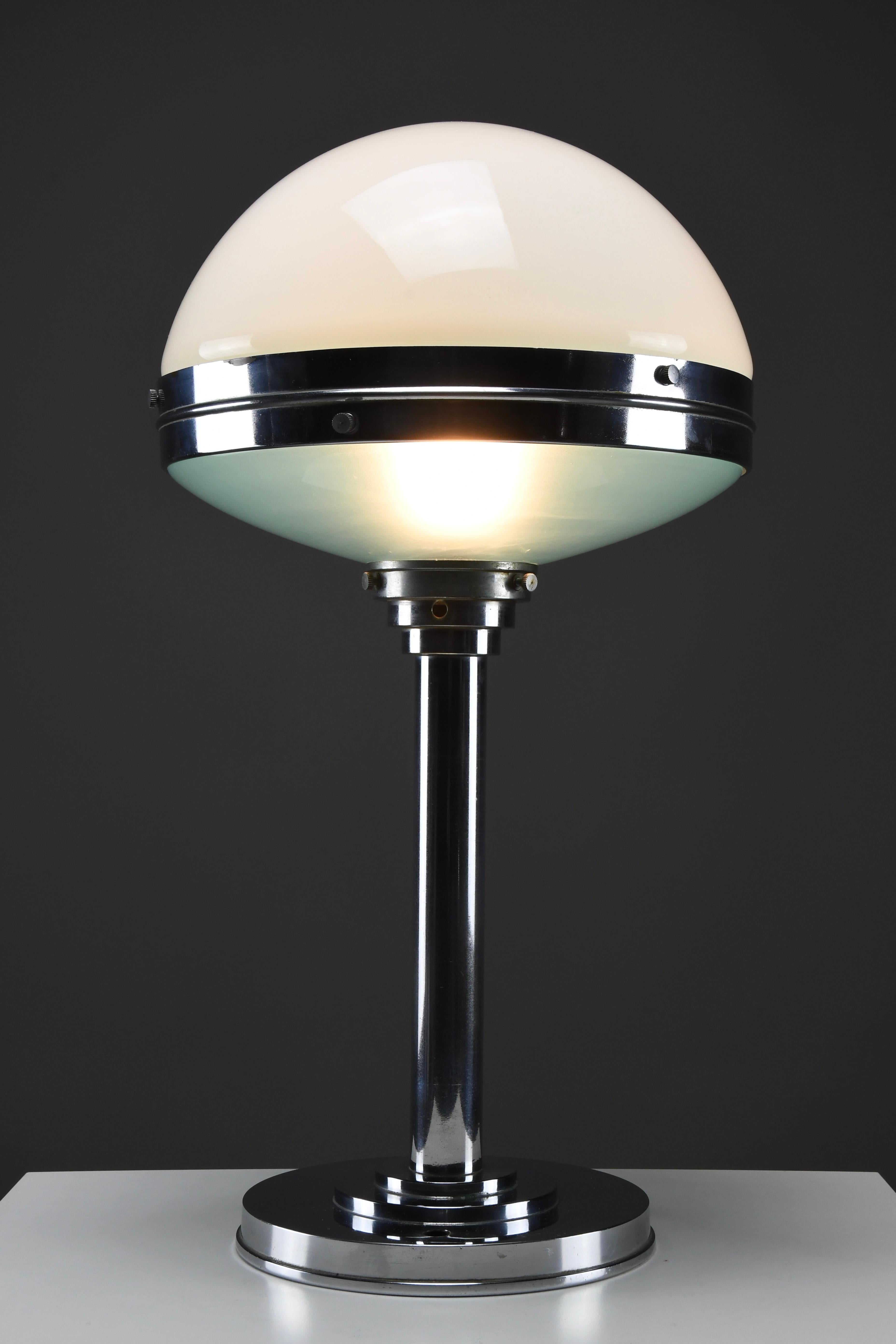Lámpara de mesa Art Déco cromada de Bosi & Cie - Model Ilrin 135, Francia Años 30 en venta 1