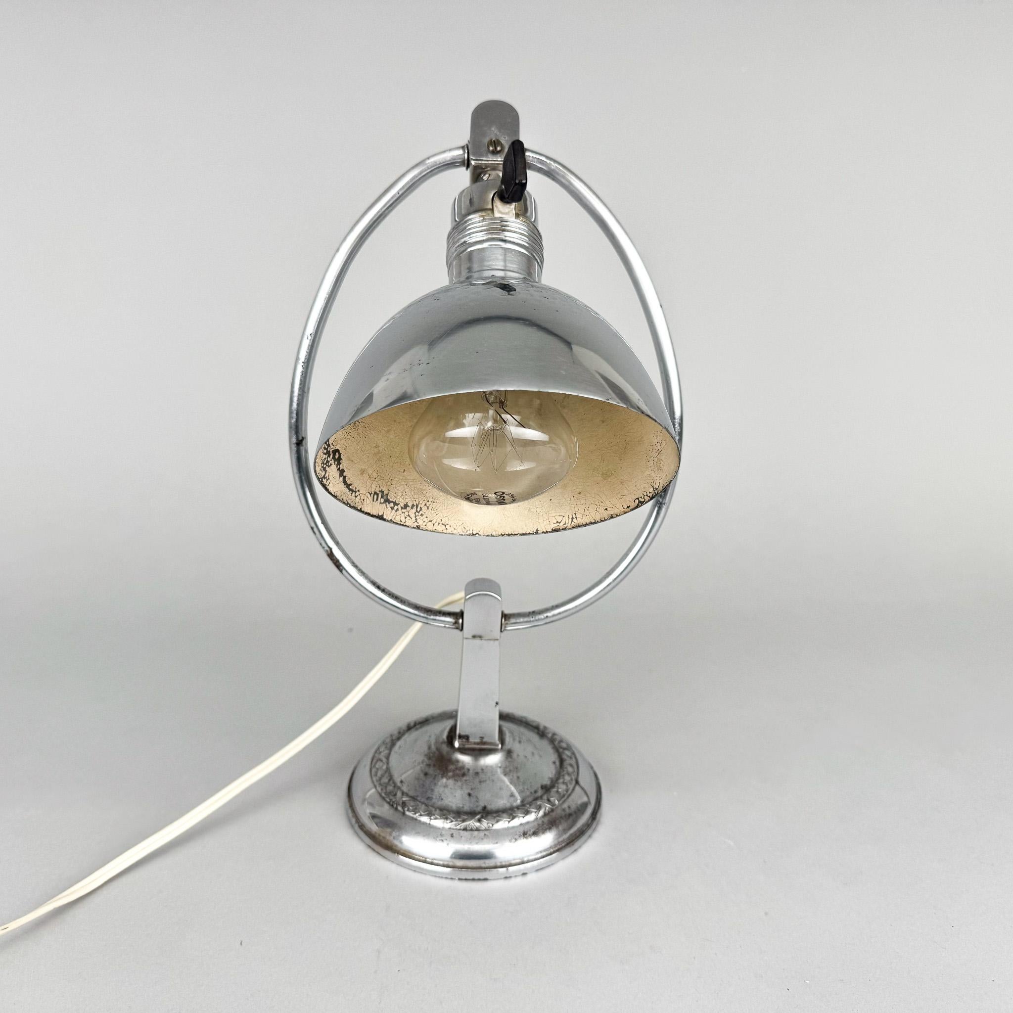 Art Deco Chrome Table Lamp / Lantern, 1930's For Sale 6