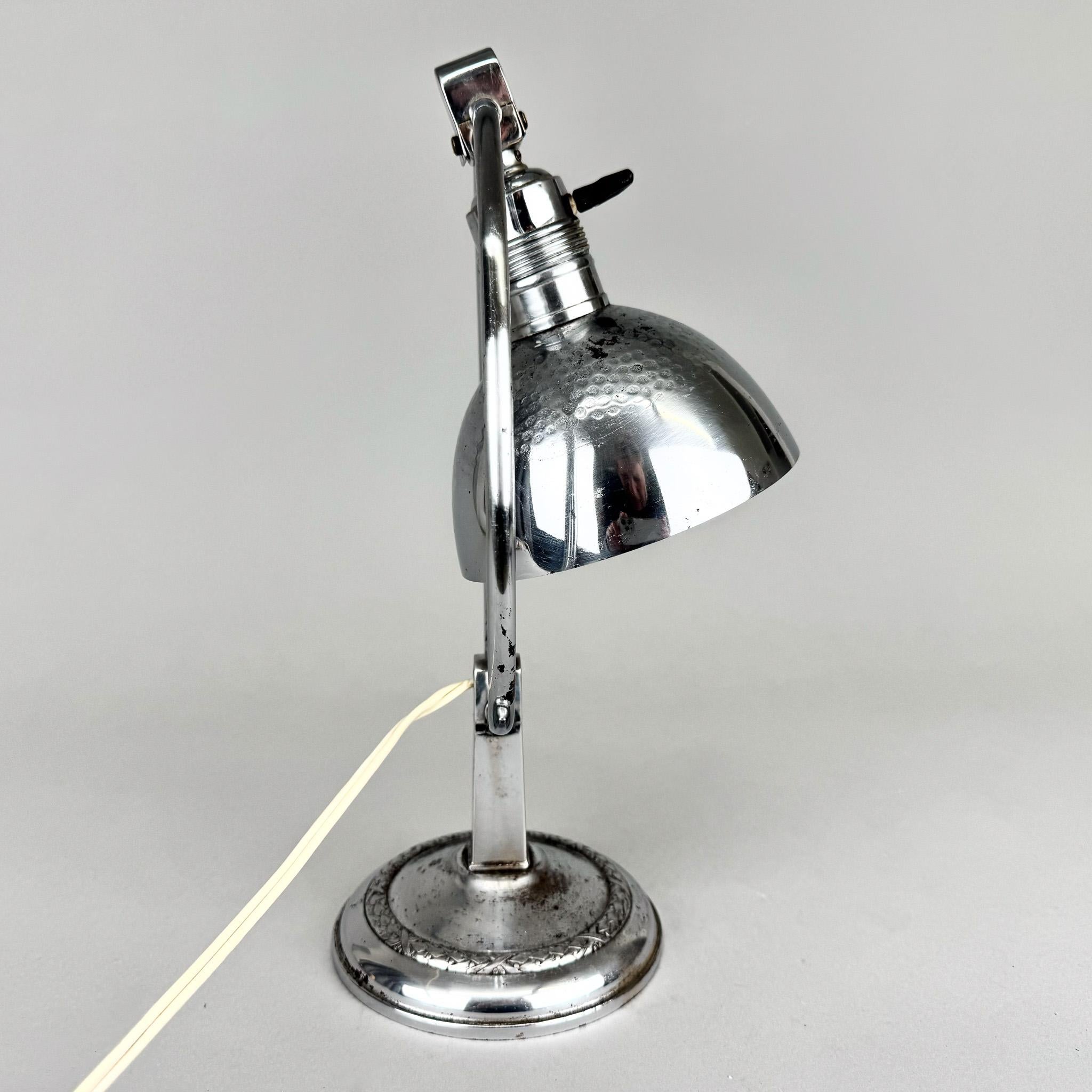 Art déco Lampe de table / lanterne art déco en chrome, années 1930 en vente