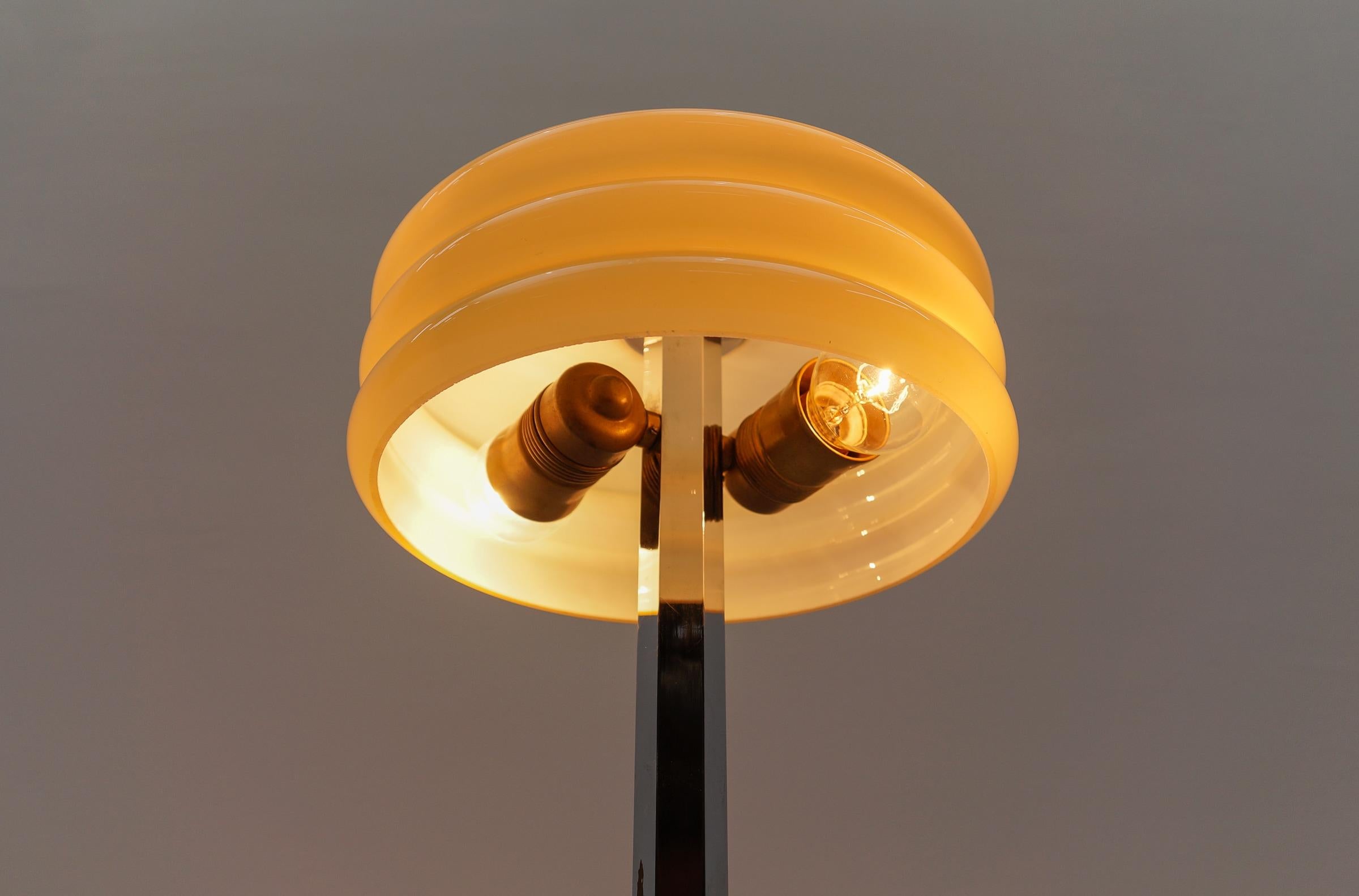 Art Deco Chrome Table Lamp with Glass Shade and Marble Base, 1940s, Germany For Sale 2