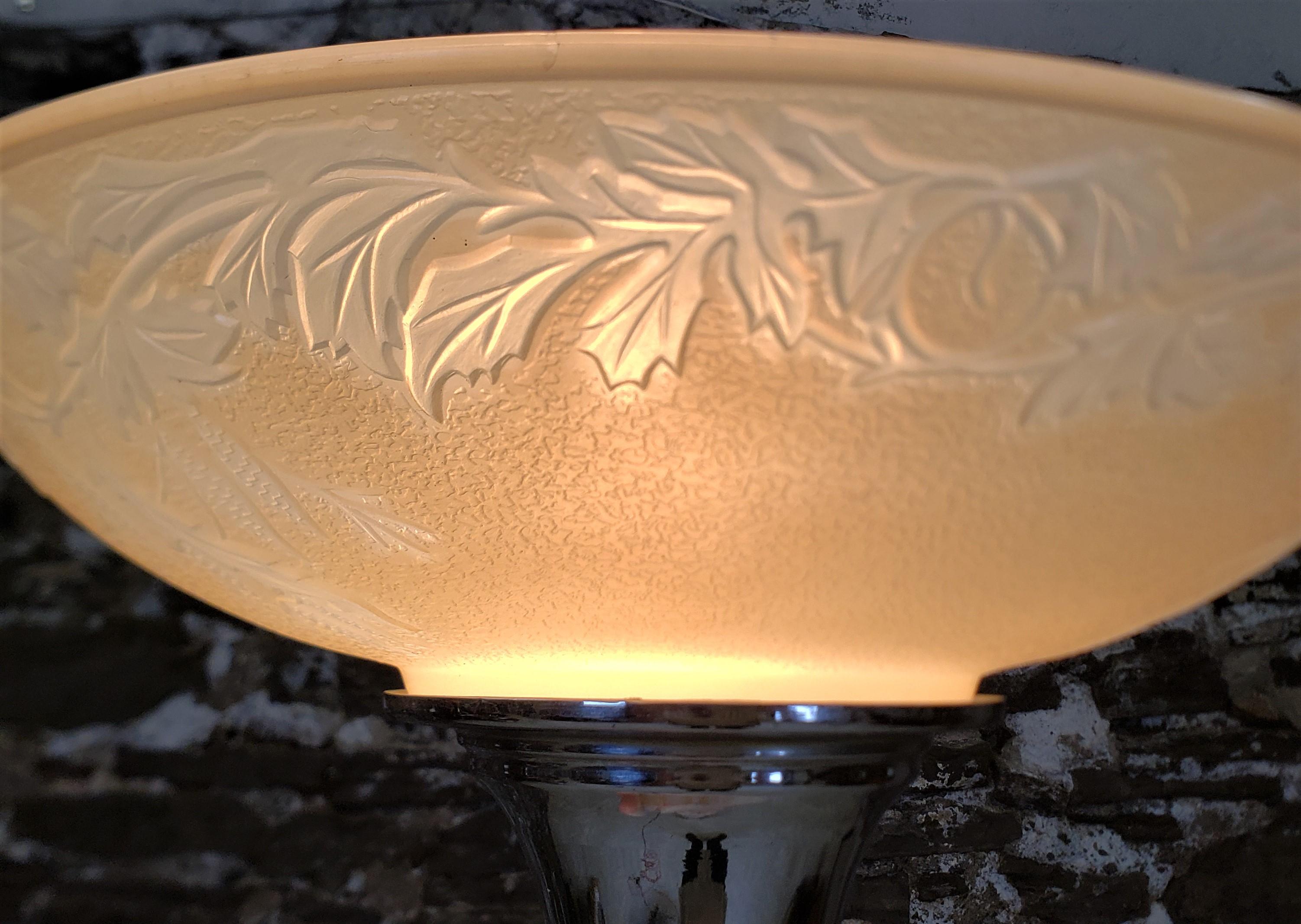 Chrom-Torchiere-Stehlampe im Art déco-Stil mit geschnitztem Papagei und gestapeltem Marmorsockel im Angebot 11
