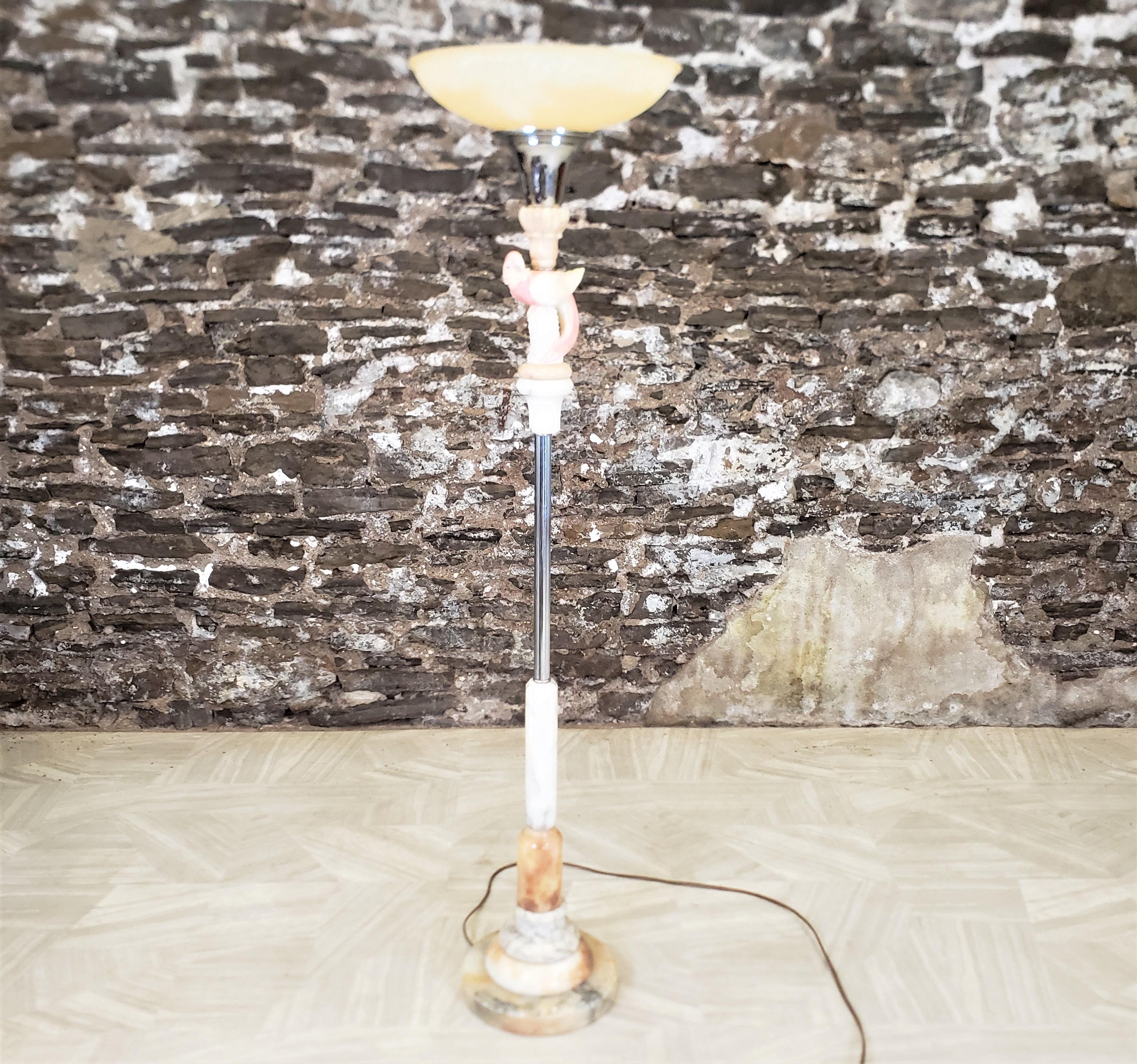 Chrom-Torchiere-Stehlampe im Art déco-Stil mit geschnitztem Papagei und gestapeltem Marmorsockel (Glas) im Angebot