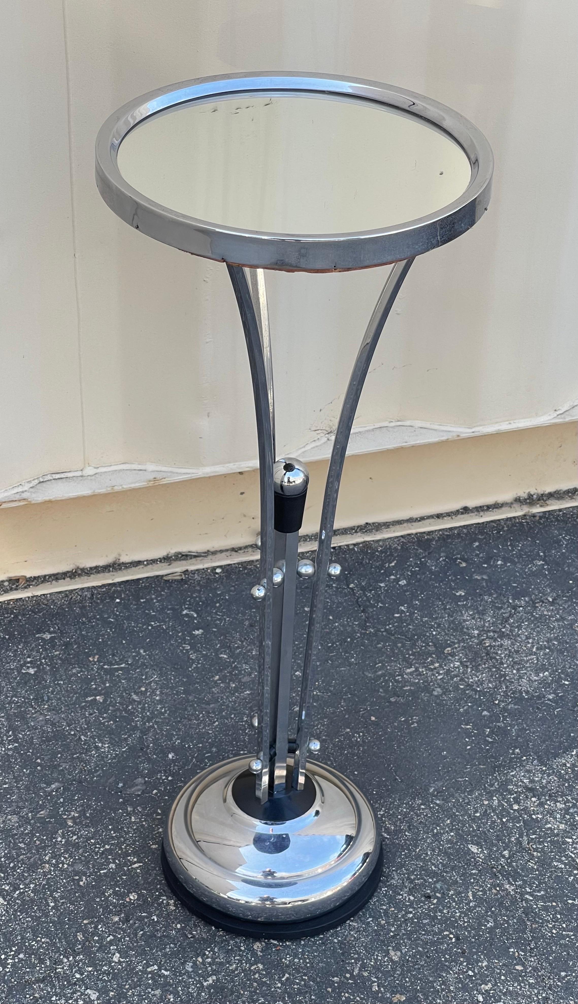 Art Deco Chrome with Mirror Top Martini / Side Table  In Good Condition For Sale In San Diego, CA