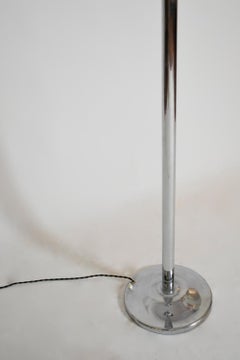 Art Deco Stehleuchte aus verchromtem Eisen, 1930er Jahre