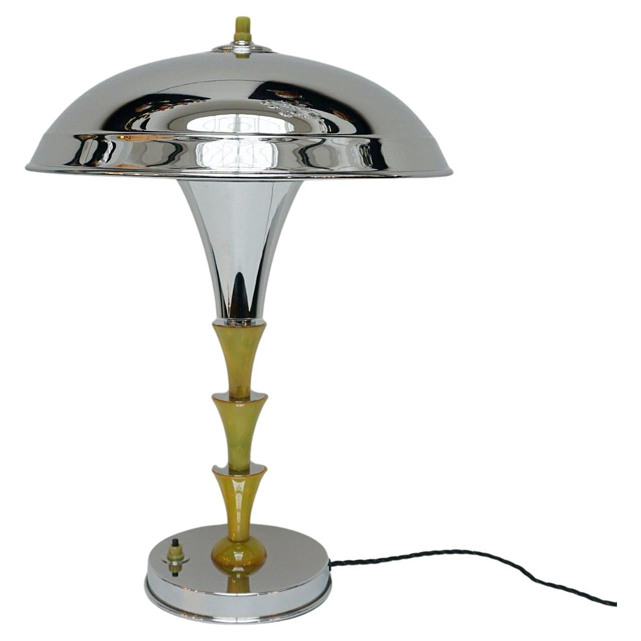 Art Deco Metal chromé et Bakelite Dome Lamp