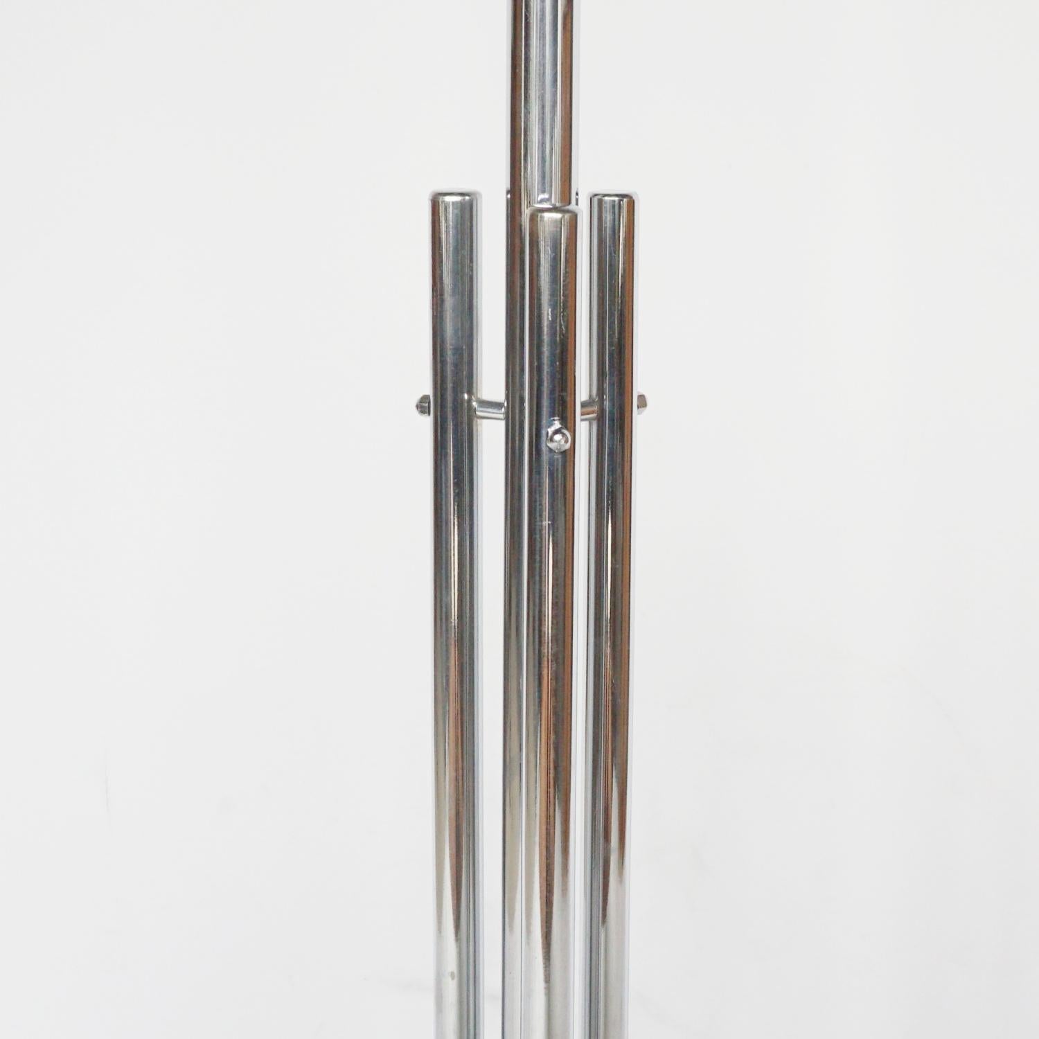 20ième siècle Luminaire Art Déco en métal chromé en vente