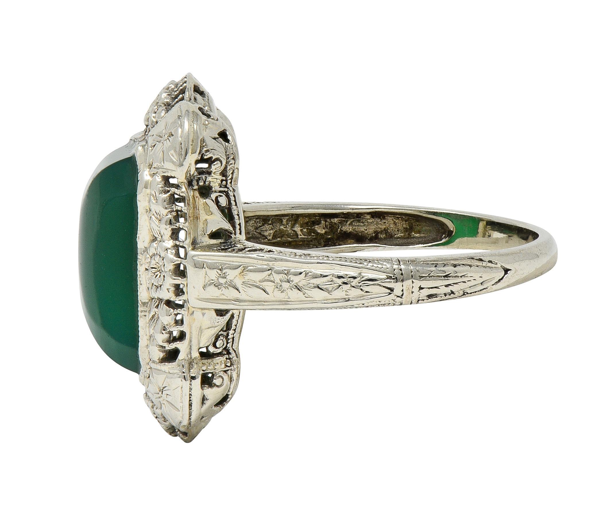 Art Deco Chrysoprase 14 Karat White Gold Vintage Orange Blossom Dinner Ring für Damen oder Herren im Angebot