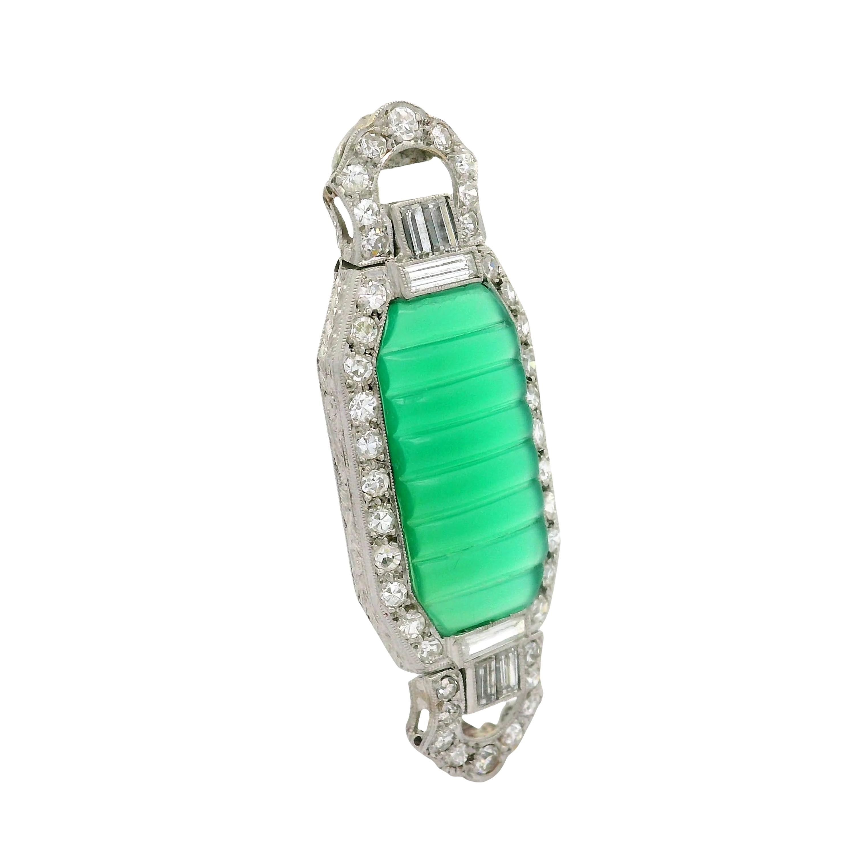 Art Deco Chrysoprase Diamond Platinum Brooch In Excellent Condition For Sale In Beverly Hills, CA