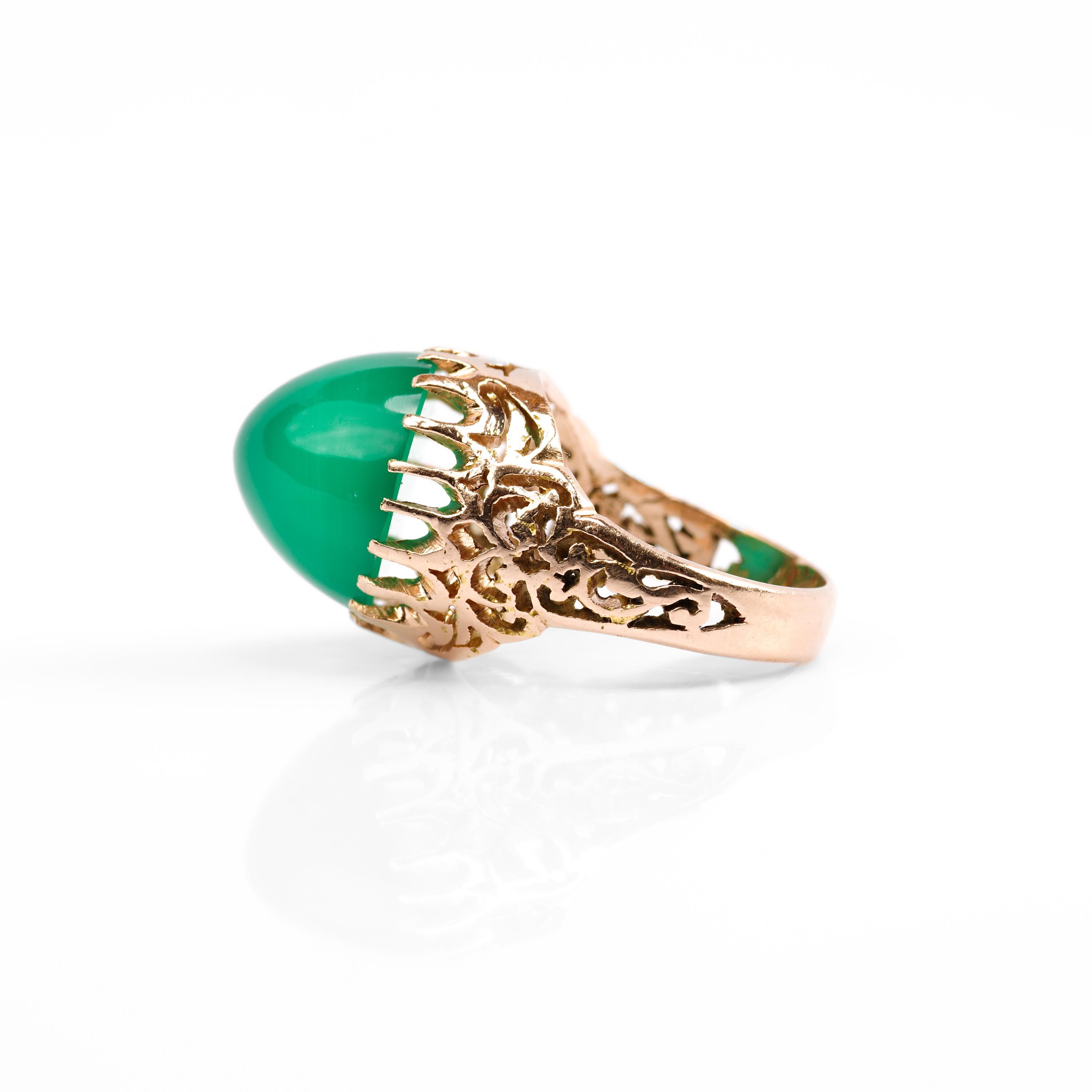Art Deco Chrysoprase Ring from Egypt In Excellent Condition In Southbury, CT