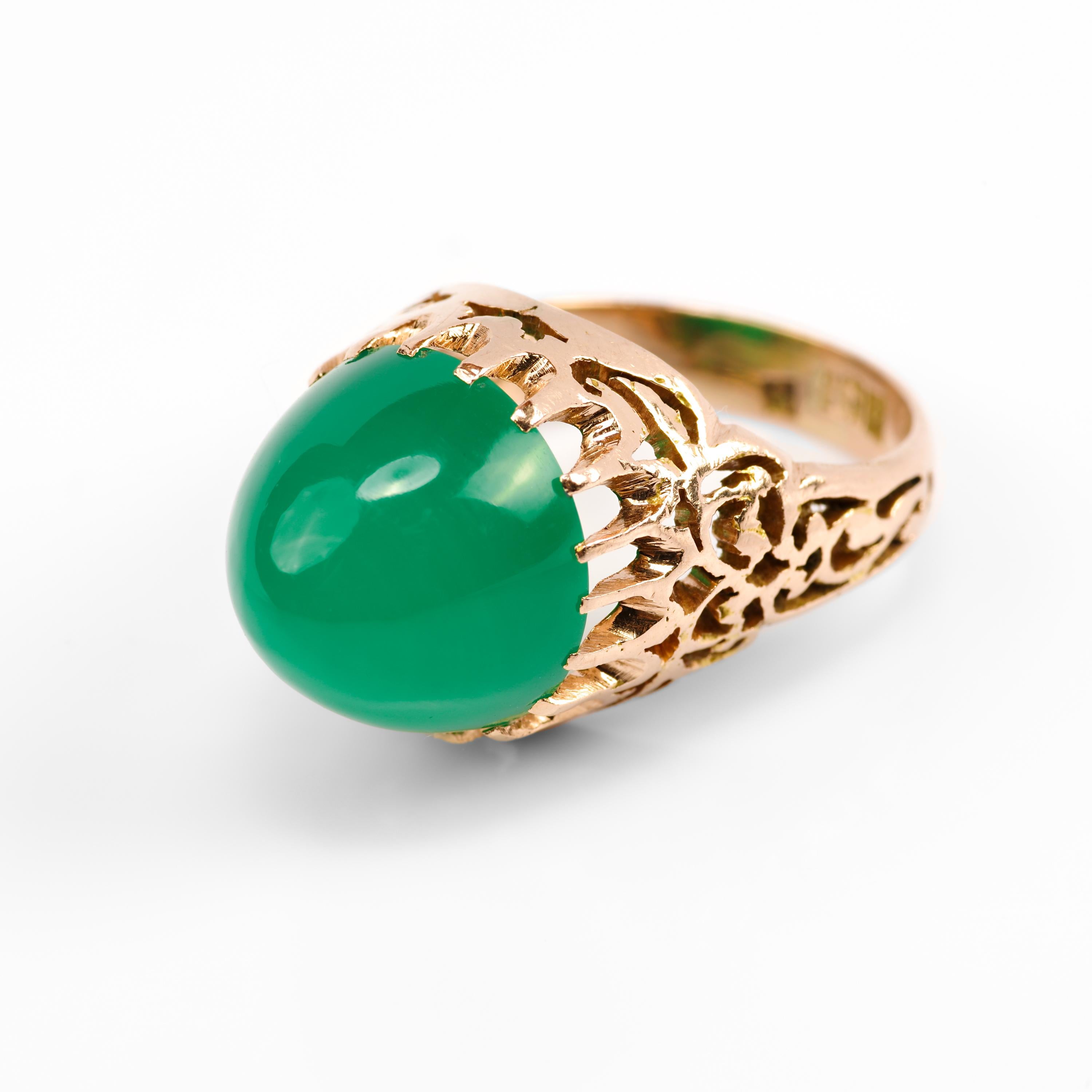 Women's or Men's Art Deco Chrysoprase Ring from Egypt