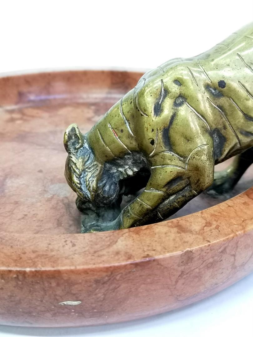 Art Deco Cigar Ashtray of Bronze with Bronze Tiger Motife, 1930s In Good Condition In Budapest, HU