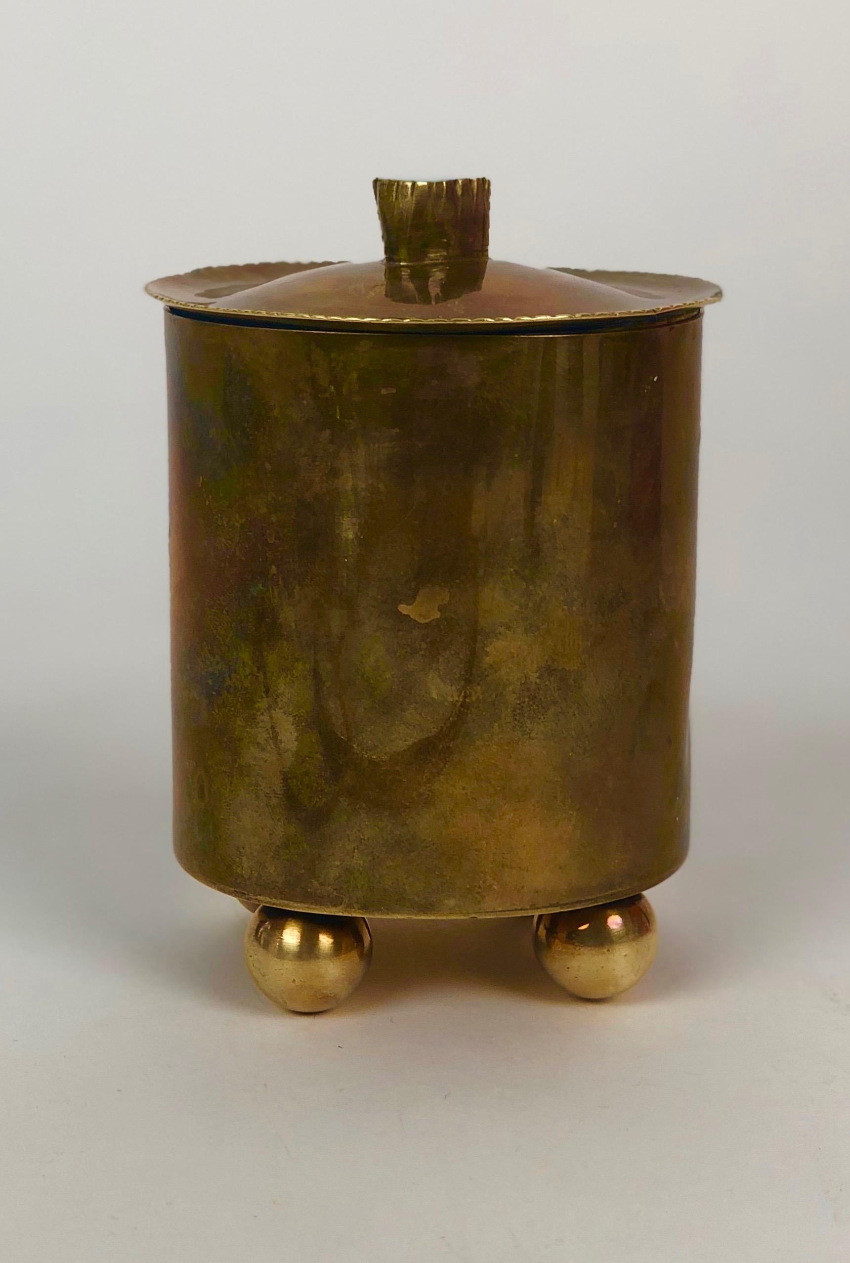 Austrian Art Deco Cigarette container in Brass made in the 1920's from Austria For Sale