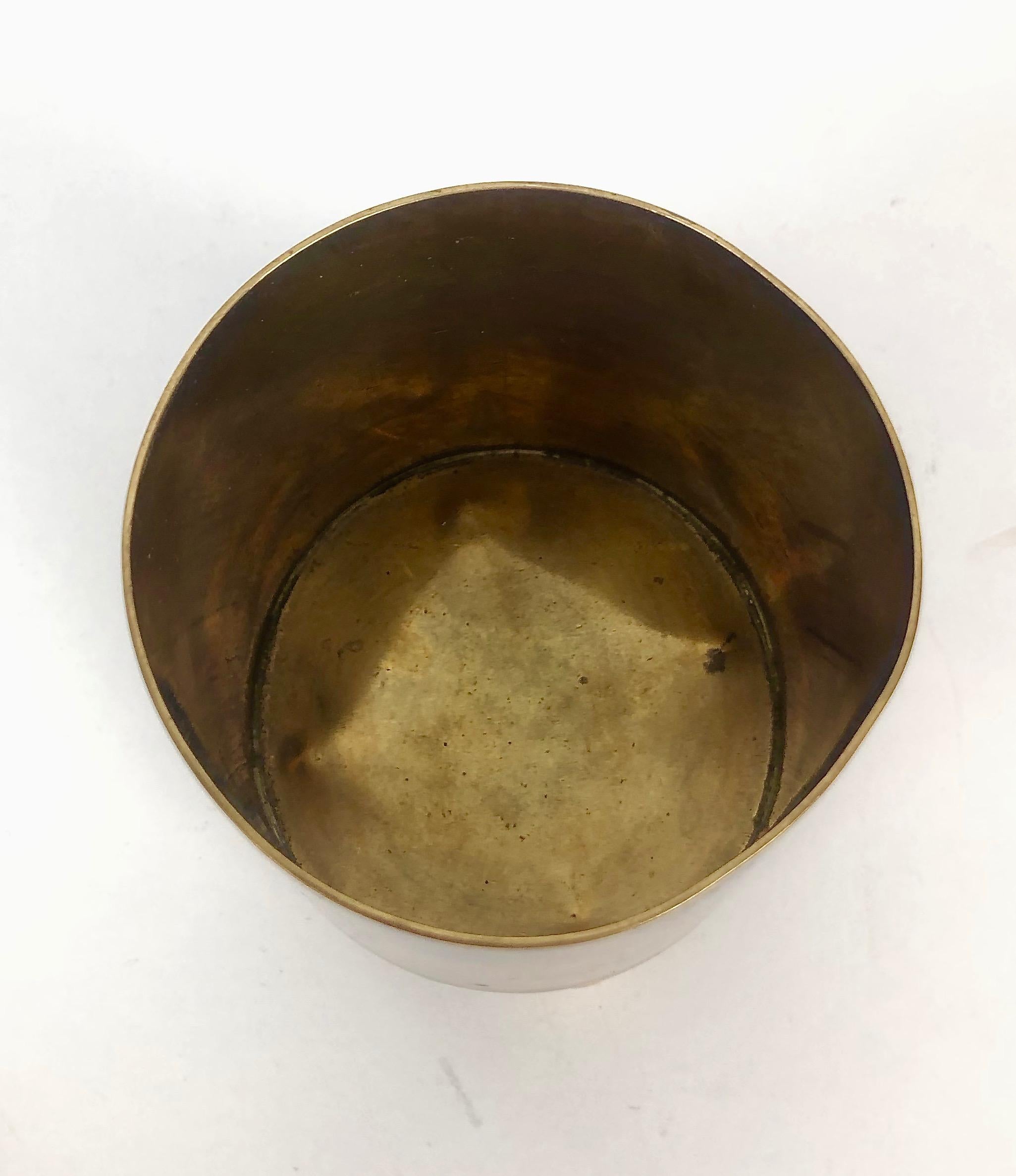 Art Deco Cigarette container in Brass made in the 1920's from Austria For Sale 1