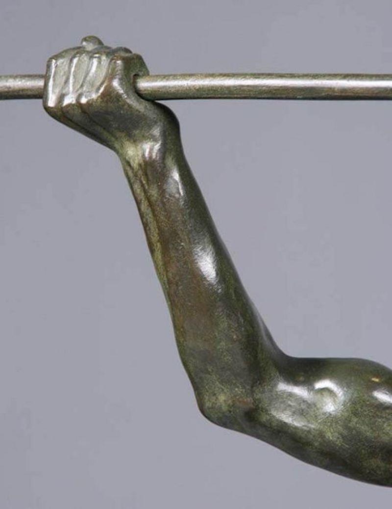 Art déco Cipriani Gladiator-Skulptur aus Bronze auf Marmorsockel im Angebot 2