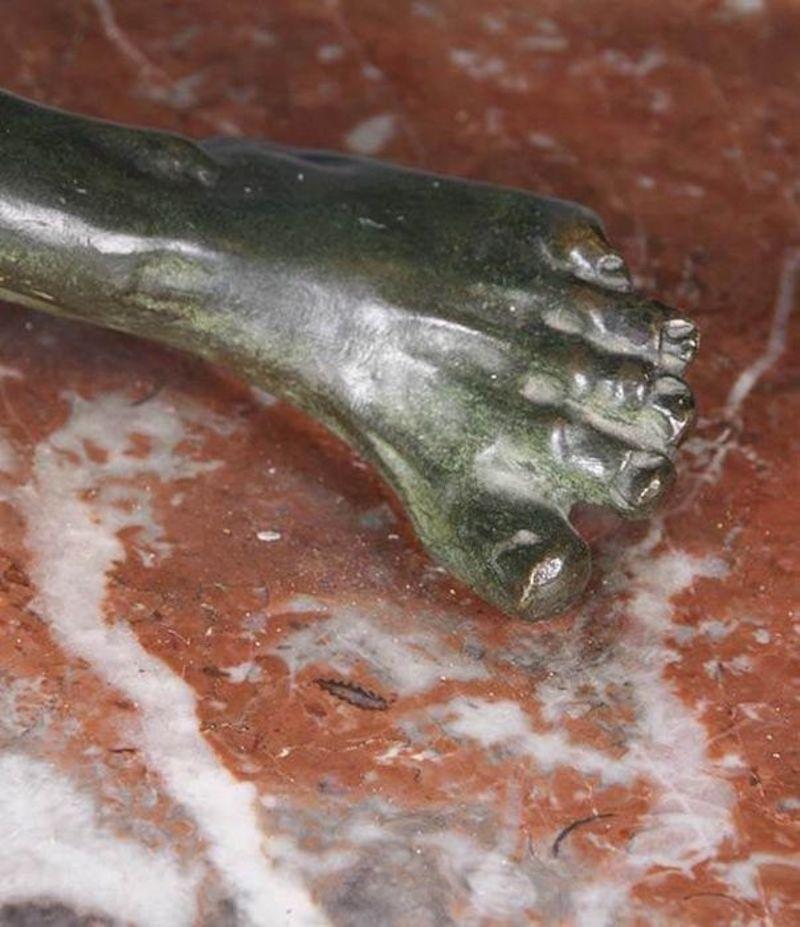 Sculpture de gladiateur Art Déco Cipriani en bronze sur socle en marbre en vente 2