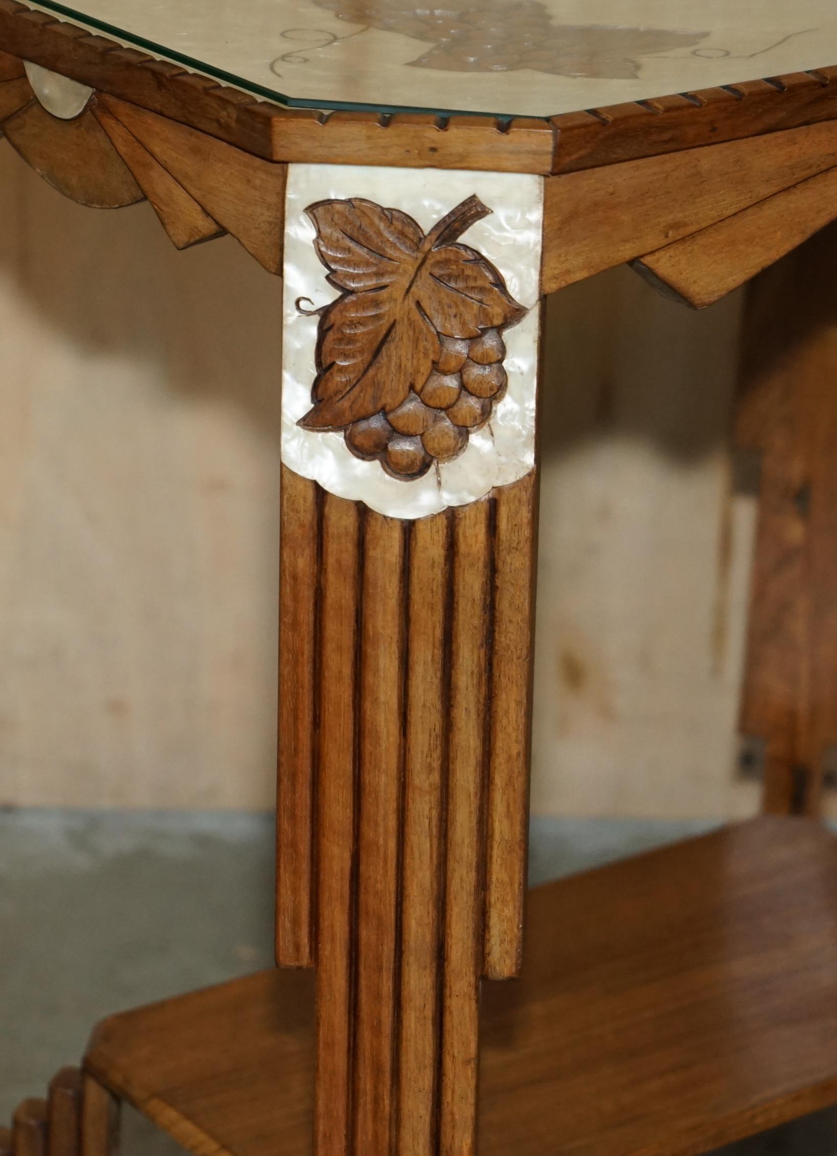 ART DECO CIRCA 1920's MOTHER OF PEARL WALNUT TRAY TABLE WITH REMOVABLE TRAY For Sale 8