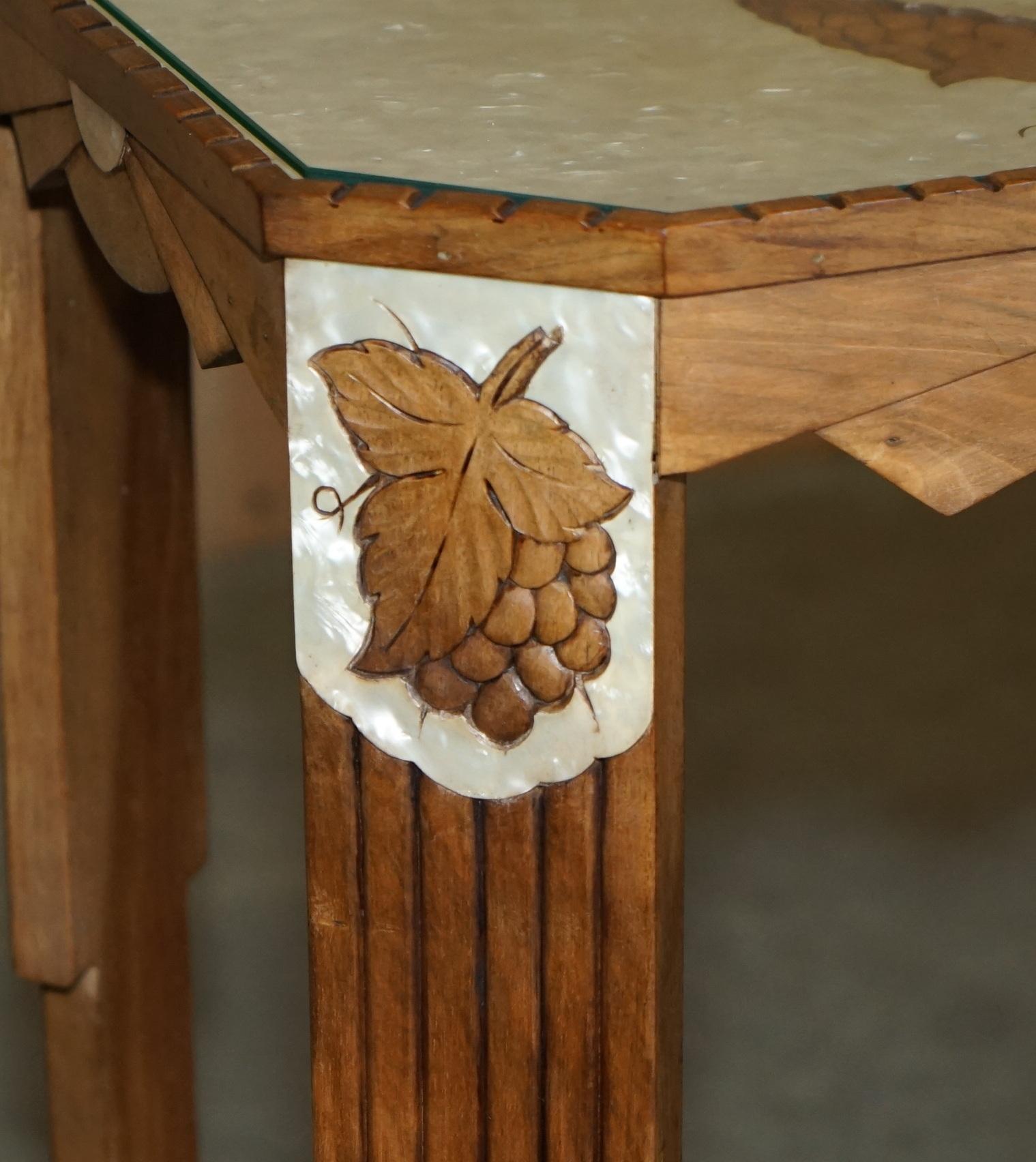 ART DECO CIRCA 1920's MOTHER OF PEARL WALNUT TRAY TABLE WITH REMOVABLE TRAY For Sale 12