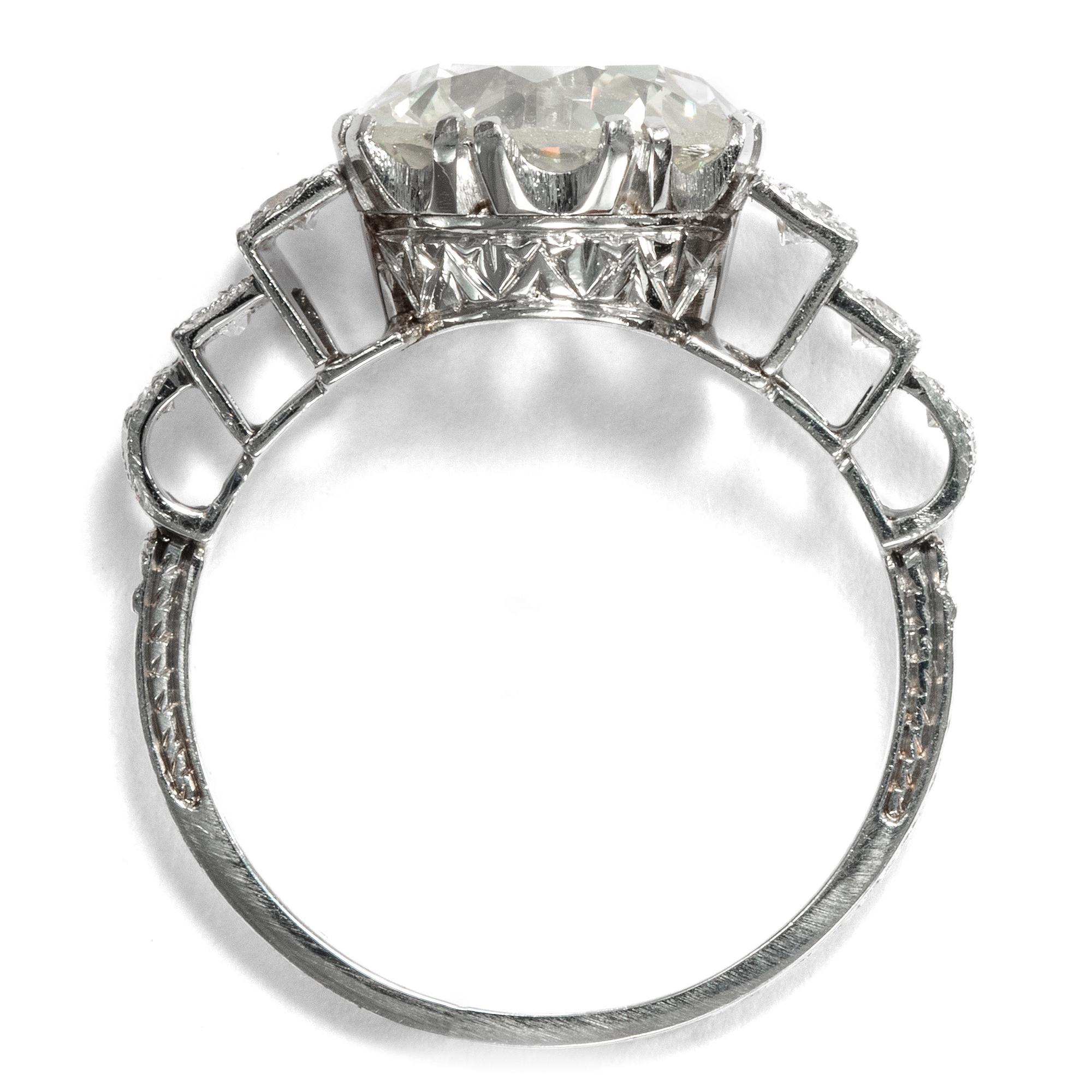 Women's or Men's Art Déco circa 1925, Certified 3.99 Carat Diamond Solitaire Engagement Ring
