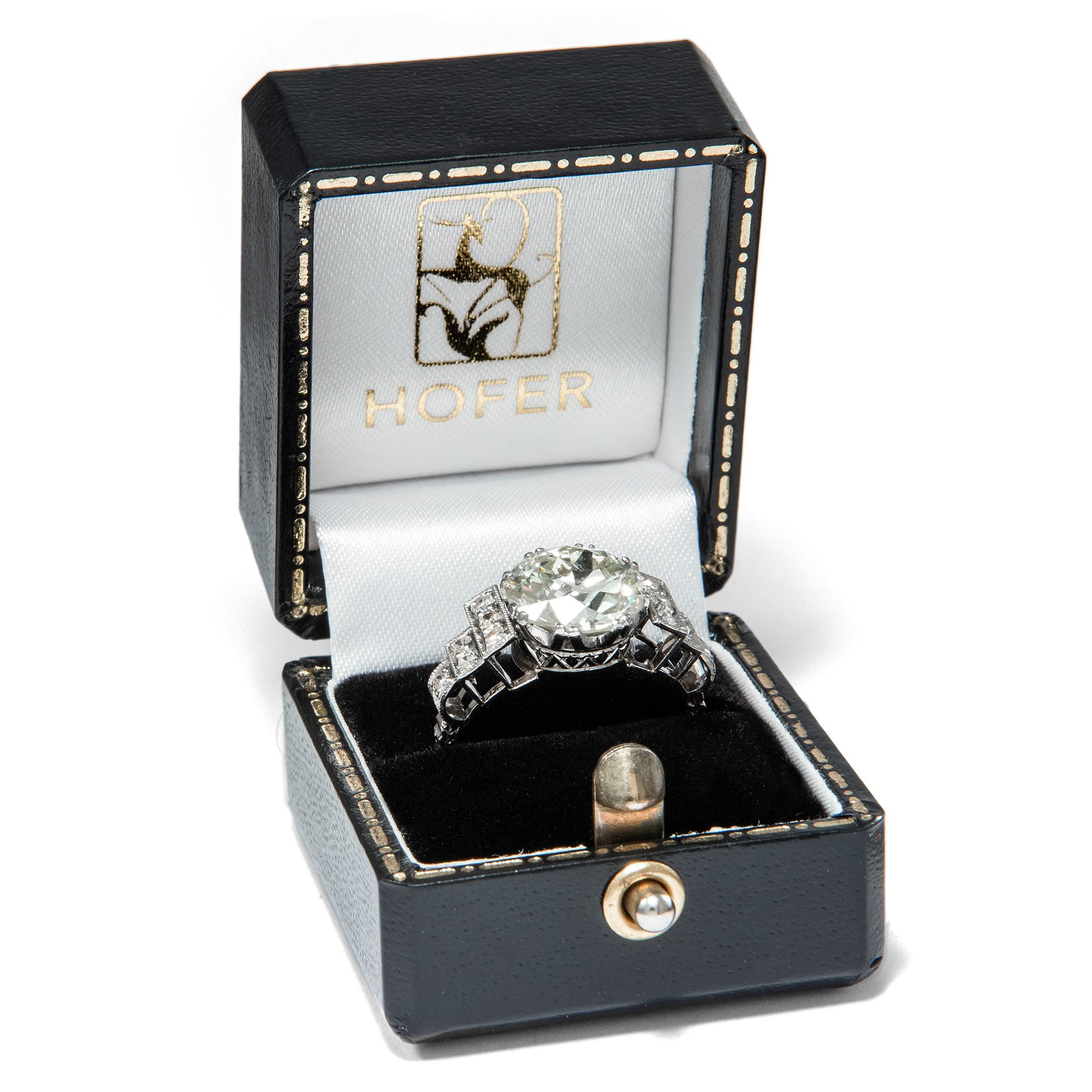 Art Déco circa 1925, Certified 3.99 Carat Diamond Solitaire Engagement Ring 1