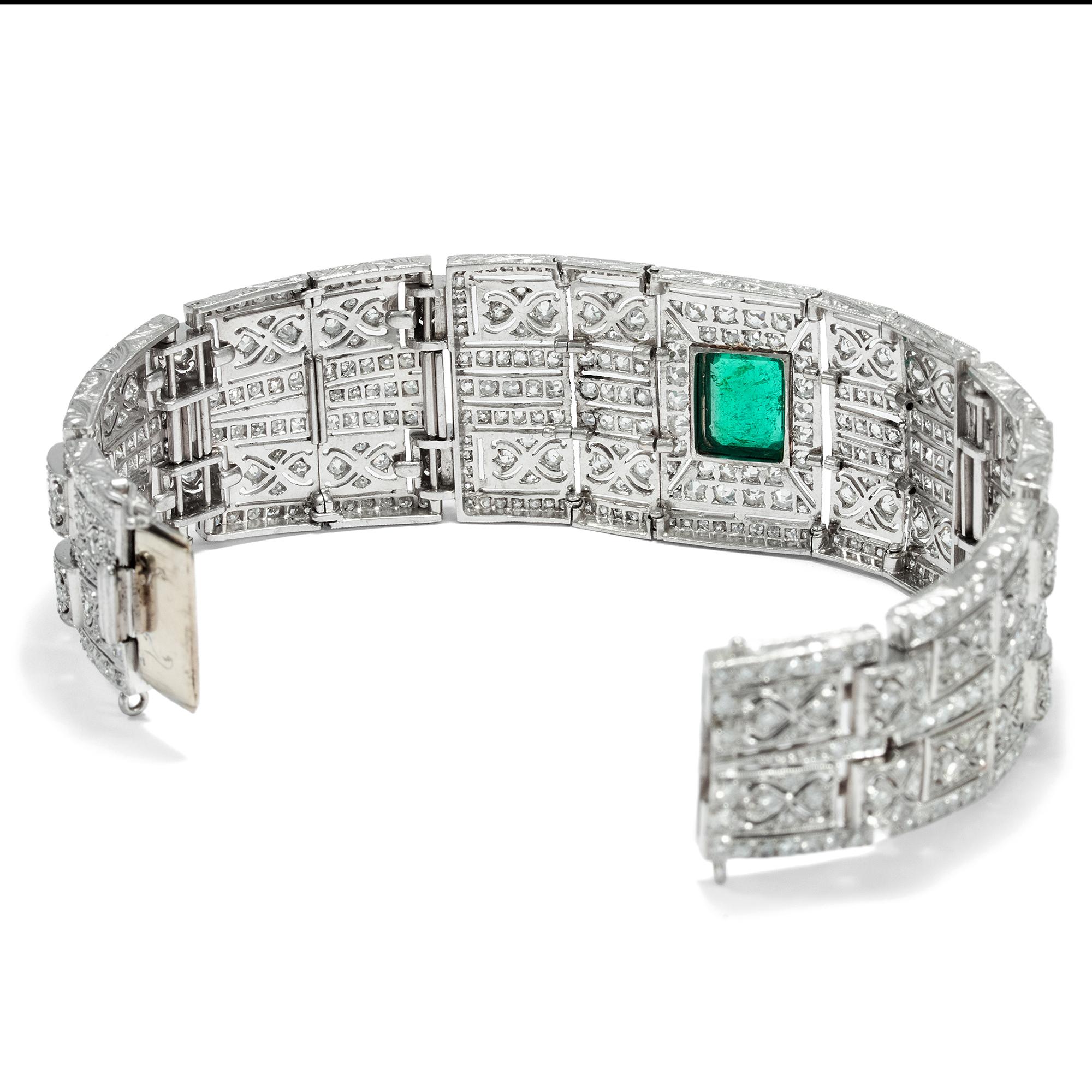 Art Déco circa 1925, Certified 8.3 Carat Diamond and Emerald Platinum Bracelet 1