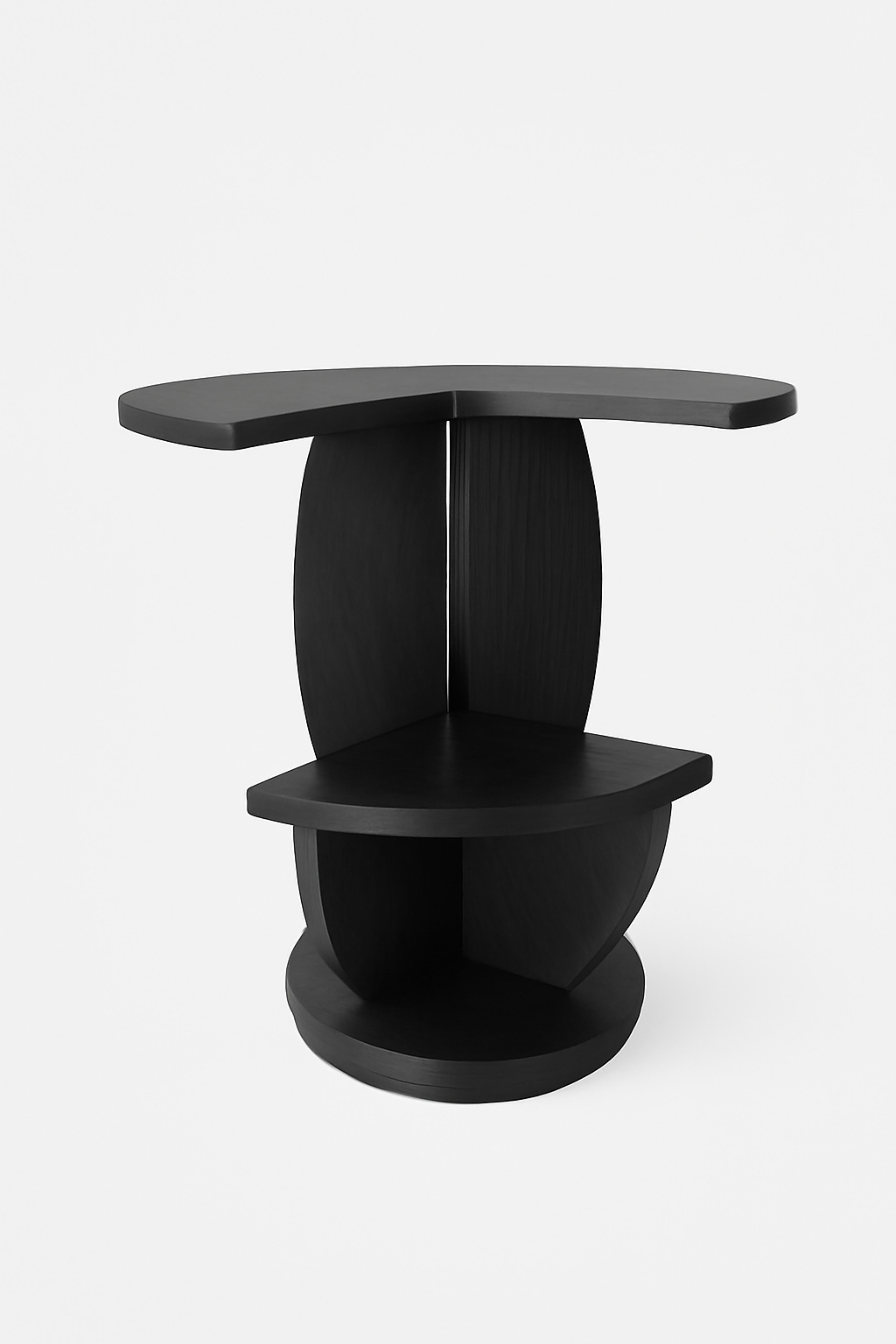 Art Deco Circular Black Lacquer Pedestal Center Table, 20th Century For Sale 5