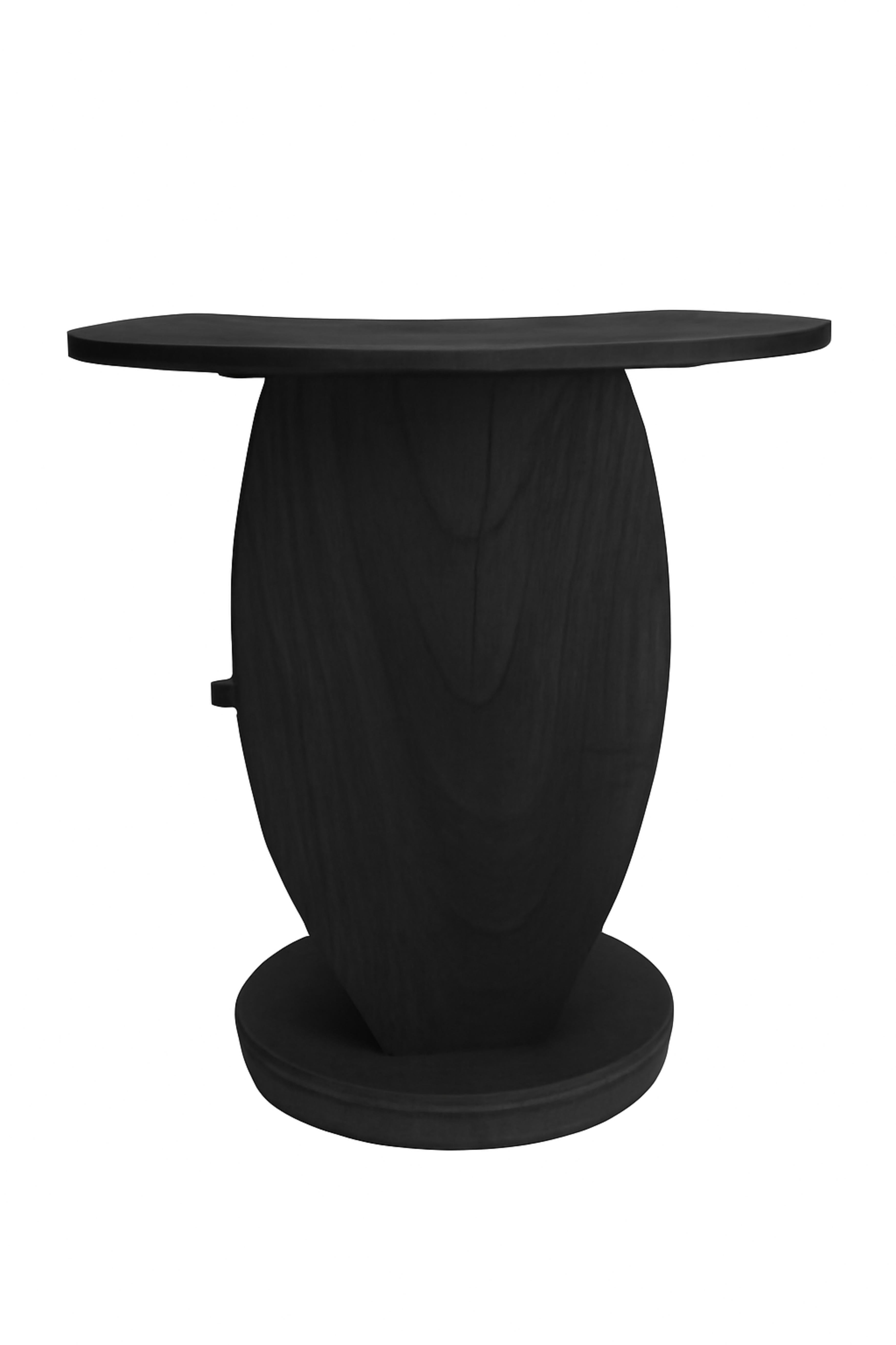French Art Deco Circular Black Lacquer Pedestal Center Table, 20th Century For Sale