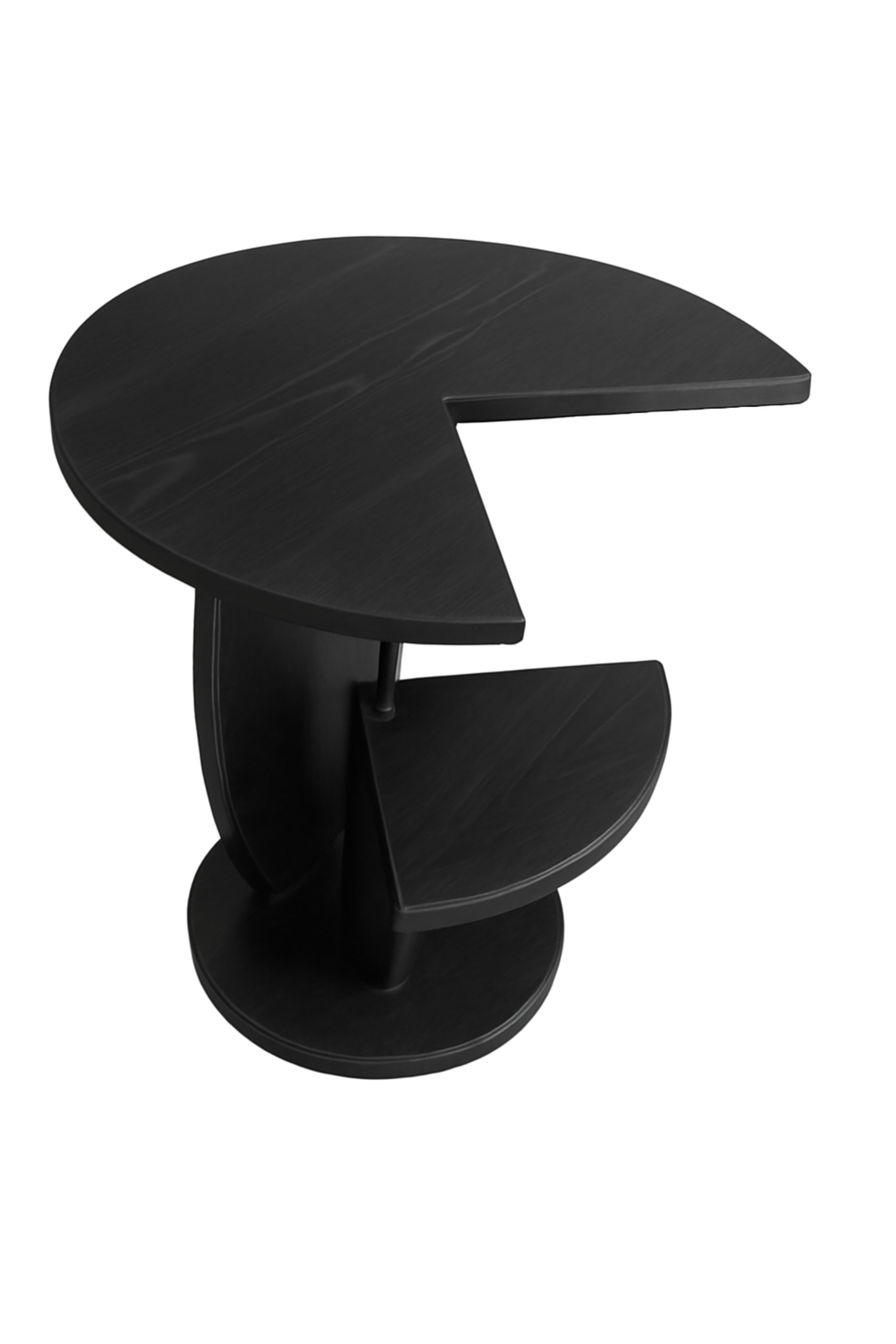 Art Deco Circular Black Lacquer Pedestal Center Table, 20th Century For Sale 1