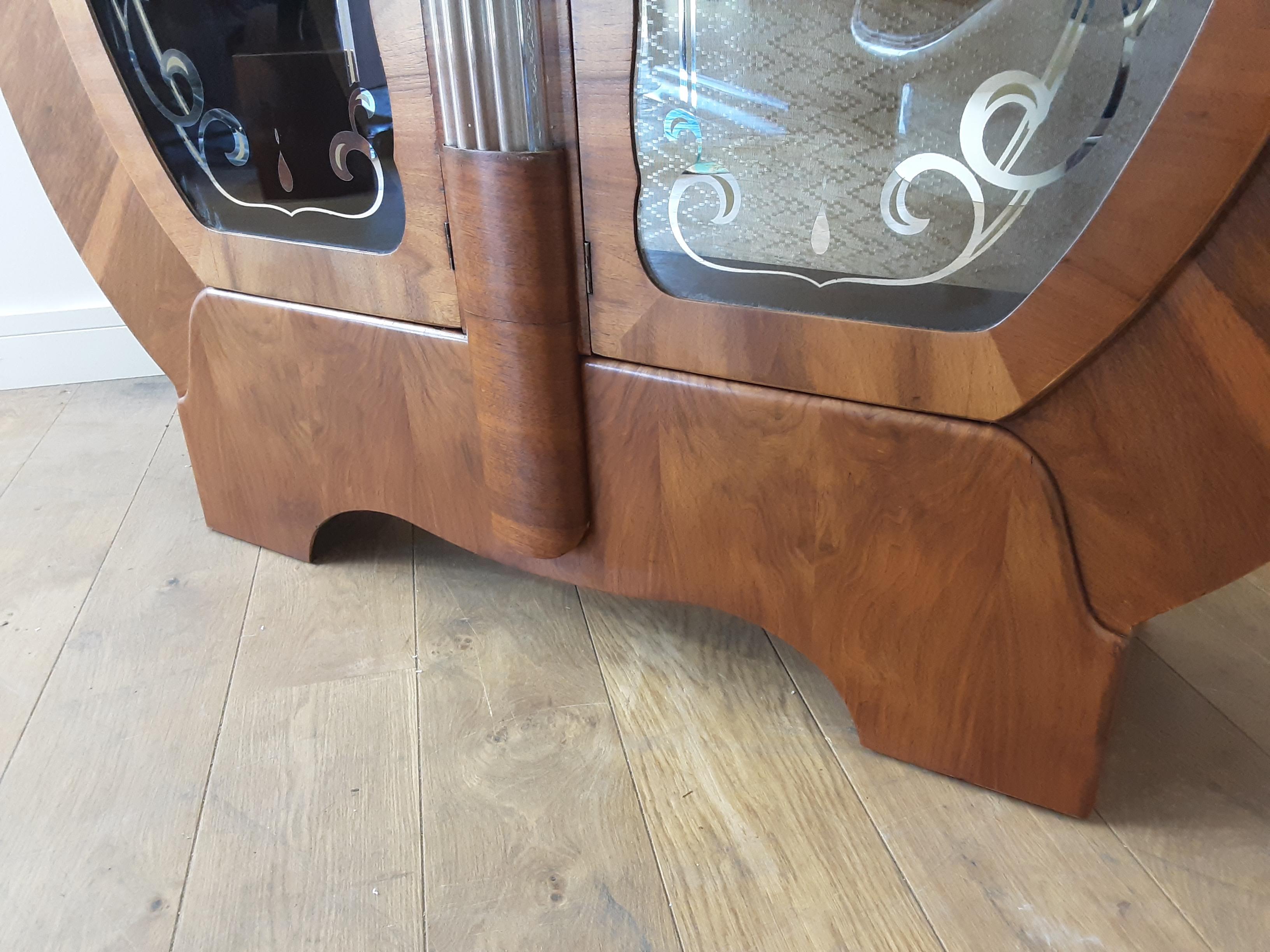 Art Deco Circular Display Cabinet Bookcase with Glass Rods Central Column For Sale 7